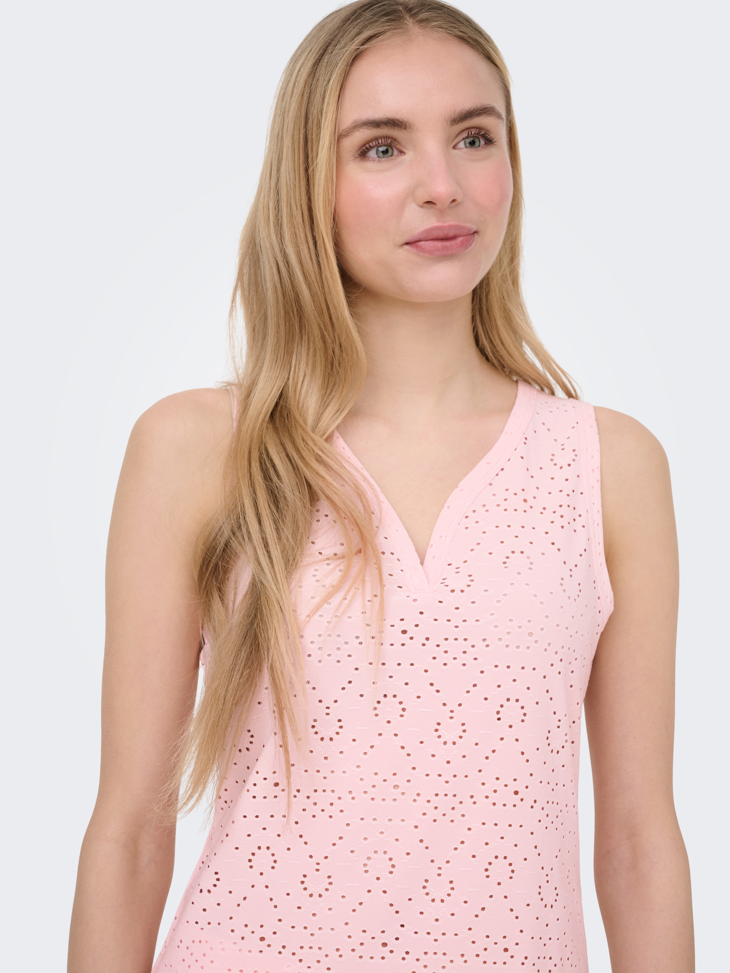ONLY »ONLSMILLA S/L V-NECK TOP JRS« Mélange de matières, coupe régulière, col en V