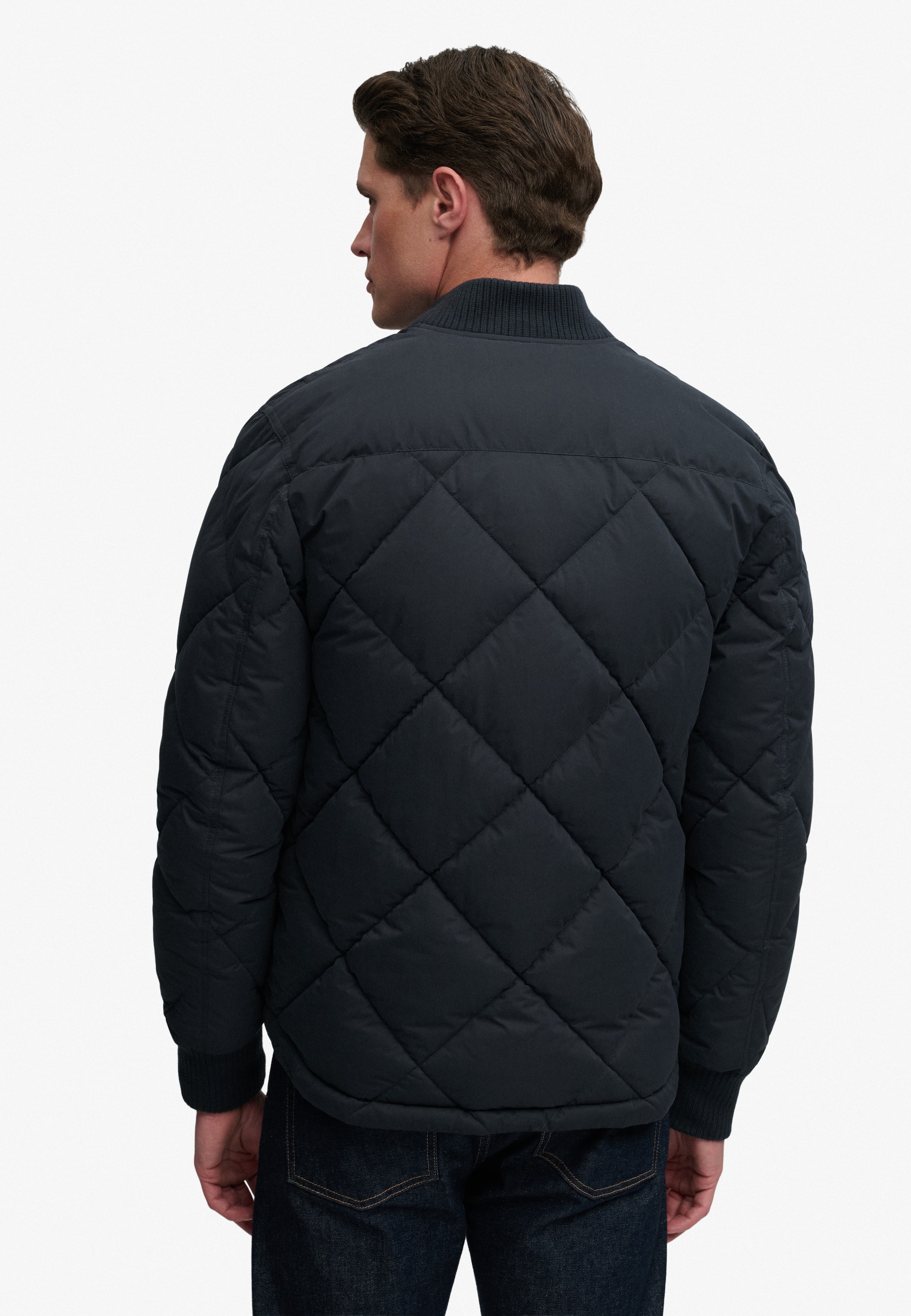 Superdry Veste matelassée »DIAMOND QUILT JACKET« Regular Fit, avec fermeture éclair, en polyester et fibre synthétique