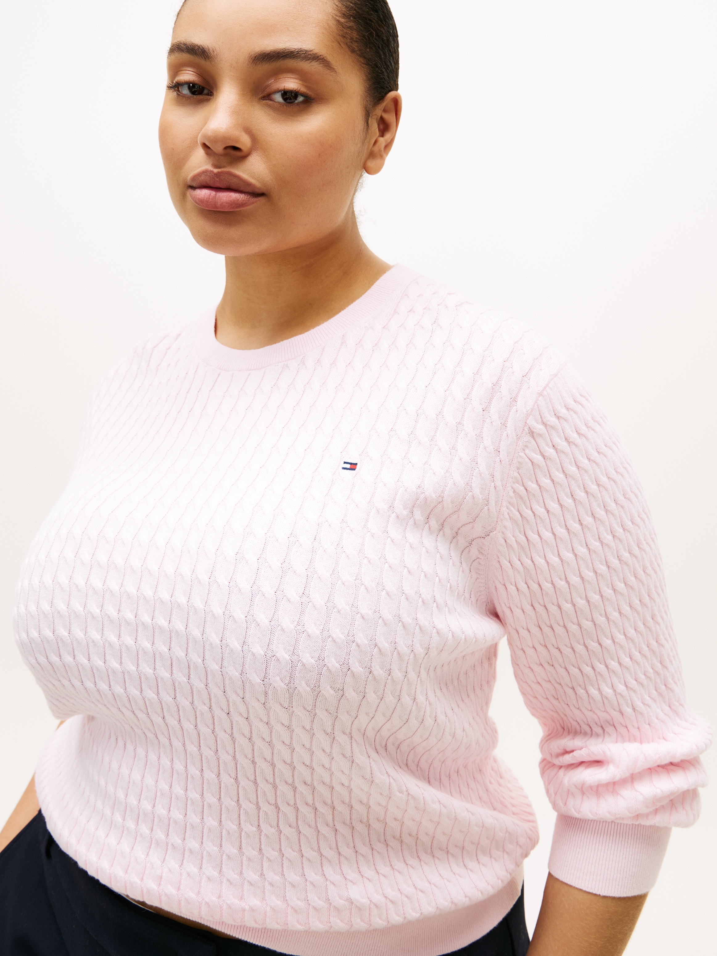 Tommy Hilfiger Curve Rundhalspullover »CRV CO CABLE FINE GG CNK SWEATER« in grossen Grössen, mit Zopfmuster