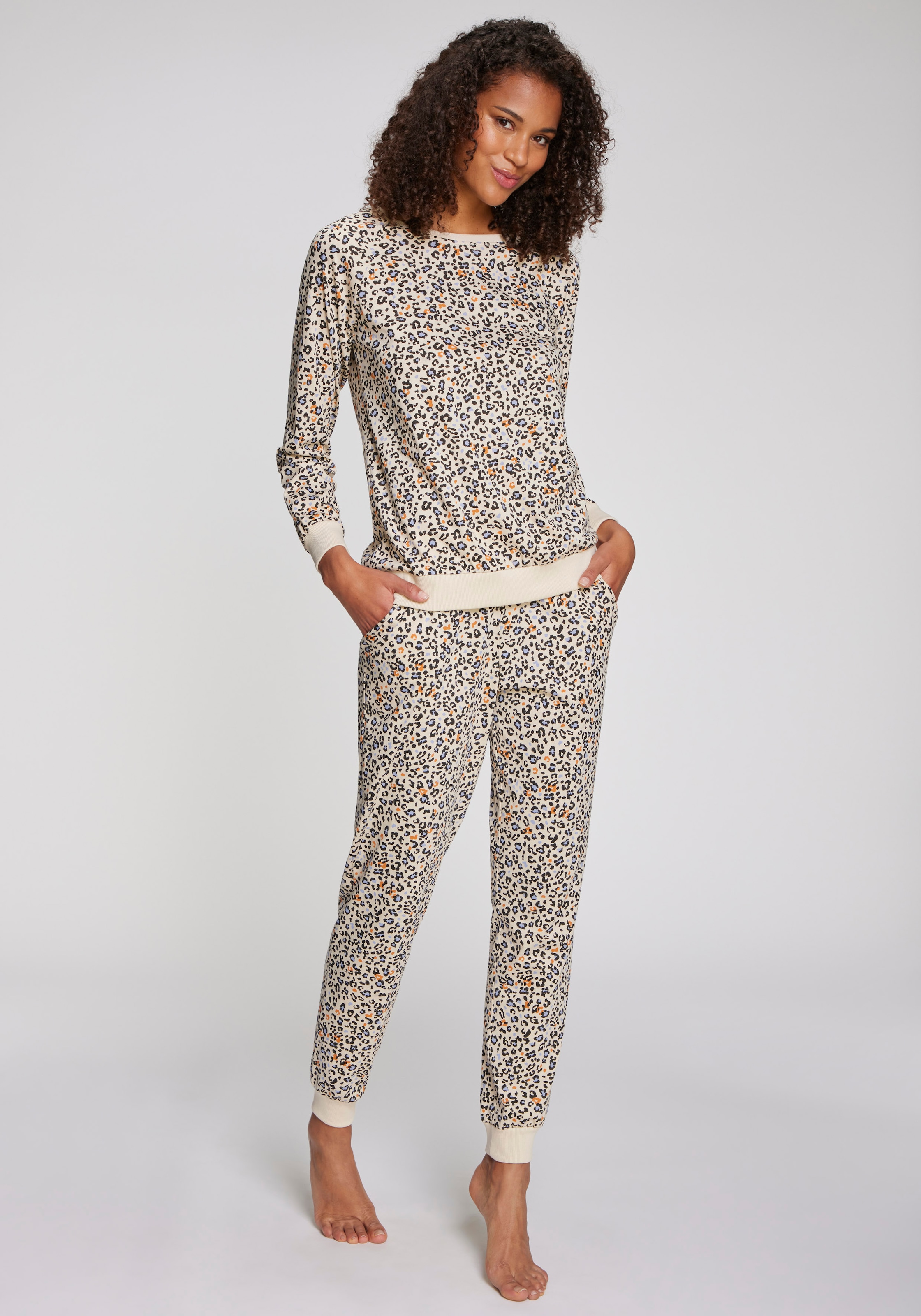 Vivance Dreams Pyjama 2-teilig, 2 tlg. mit schönem Animalprint