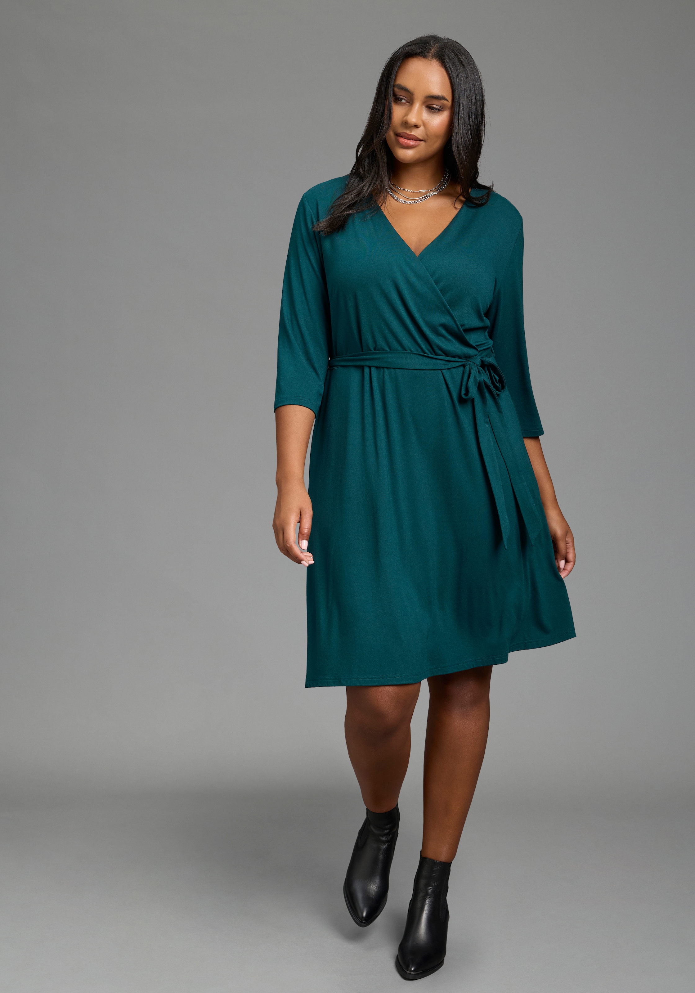 Laura Scott CURVE Jerseykleid »Grosse Grössen« in grossen Grössen, mit Wickeloptik, taillierte Passform