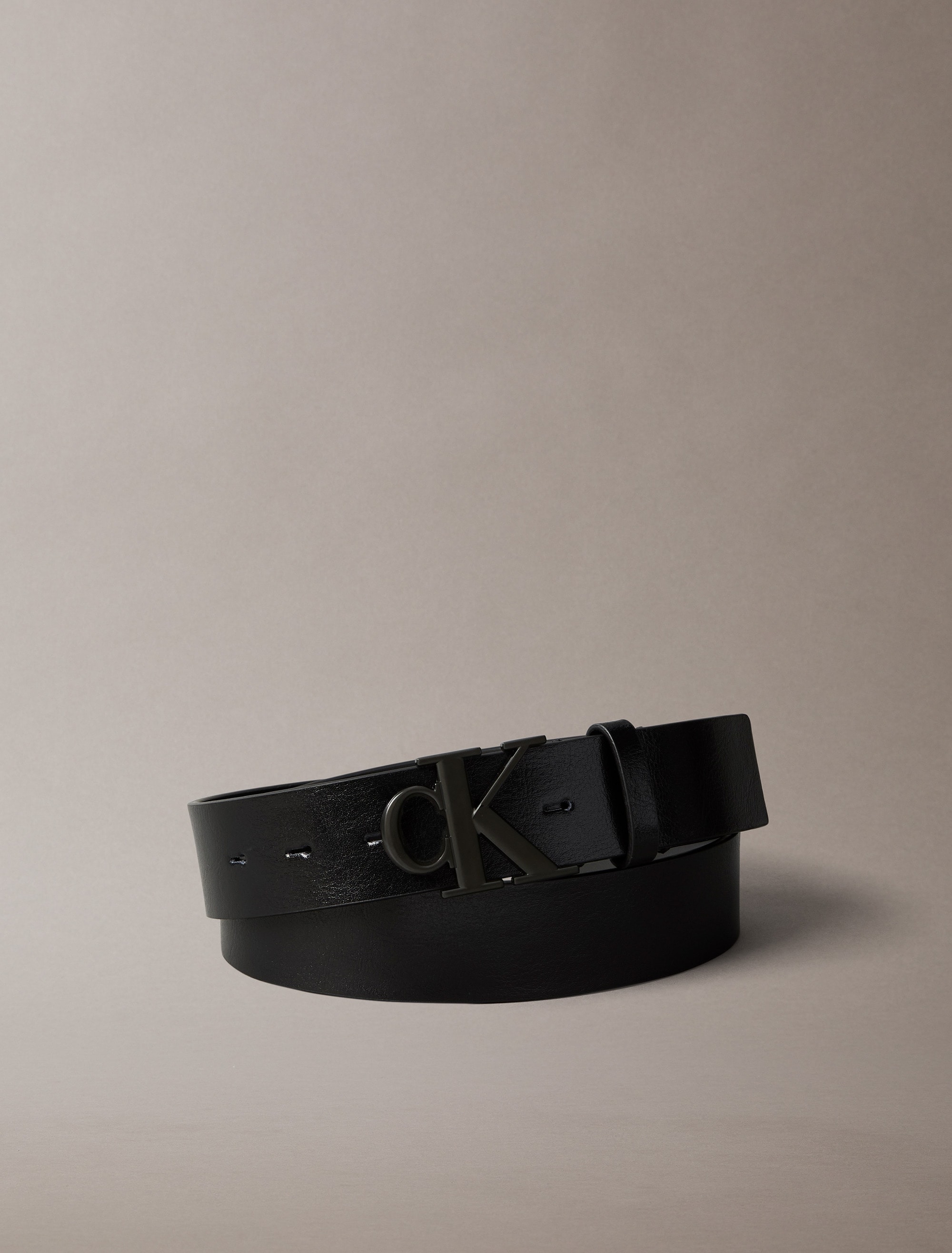Calvin Klein Ceinture en cuir »MONOGRAM BUCKLE 35MM« Grössenverstellbar