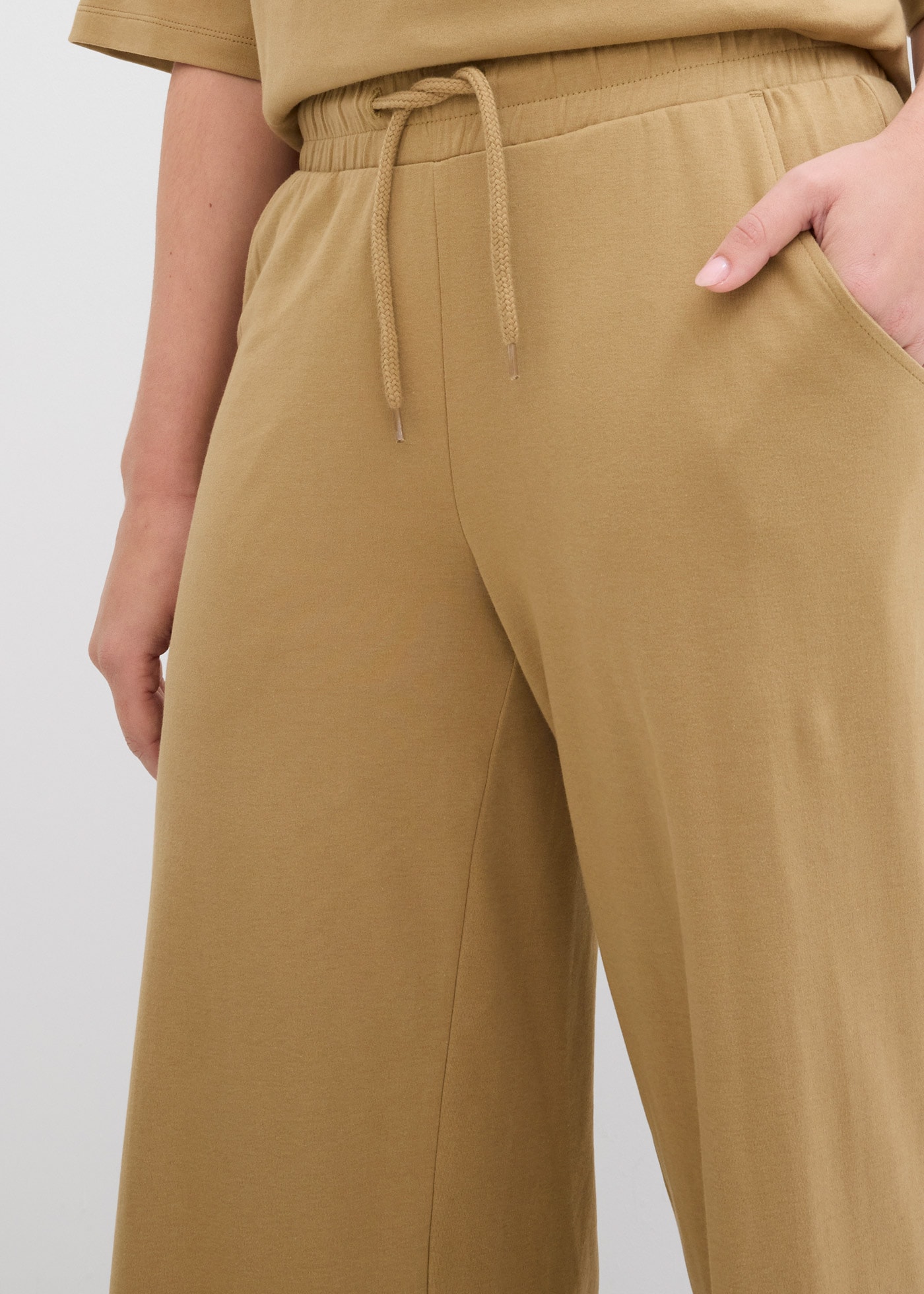 bonprix Pantalon en jersey  aus Baumwolle, lockere Passform, weites Bein, Casual Stil