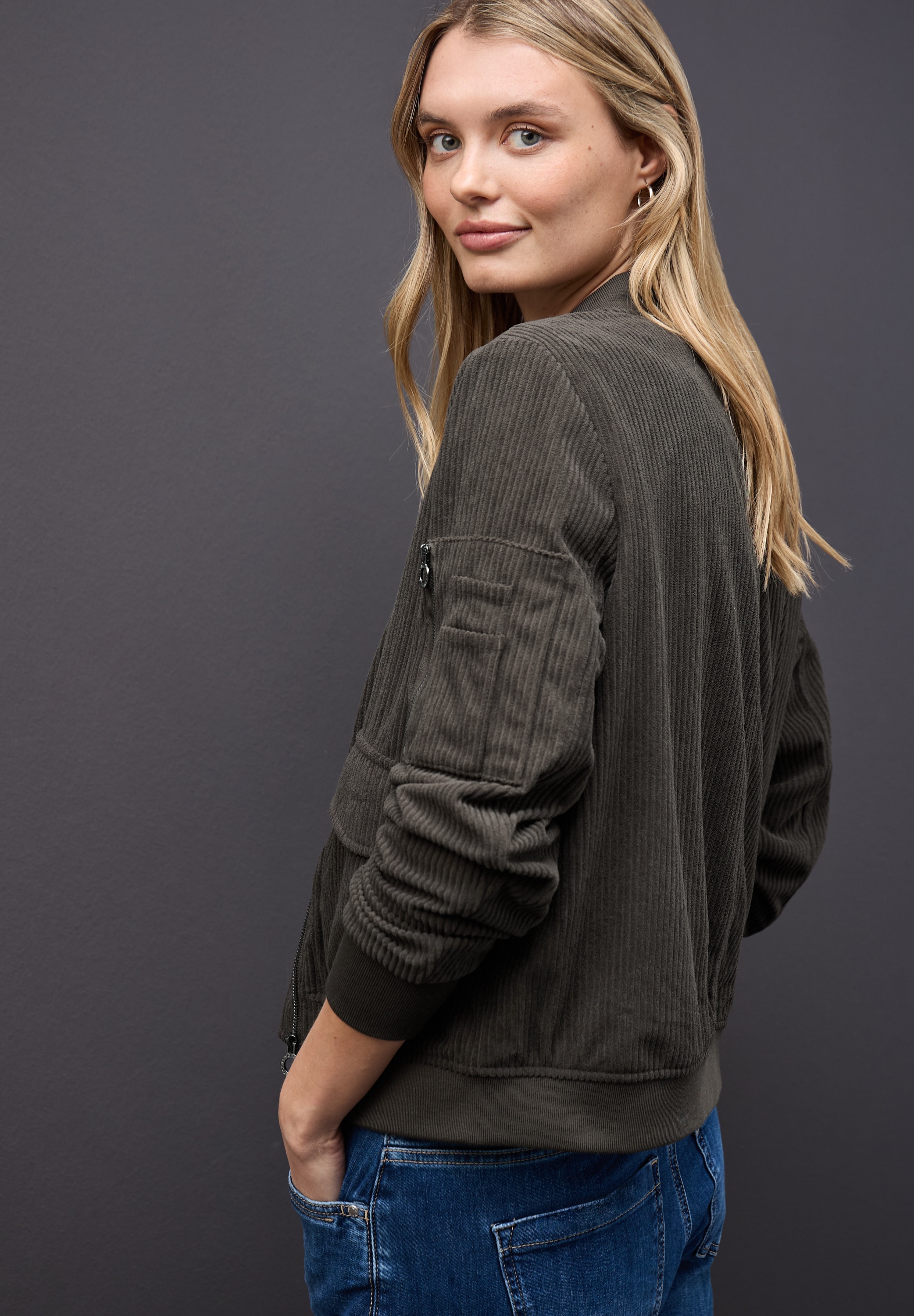STREET ONE Blouson ohne Kapuze aus Cord und Langarm mit Bündchen und Zipperdetail