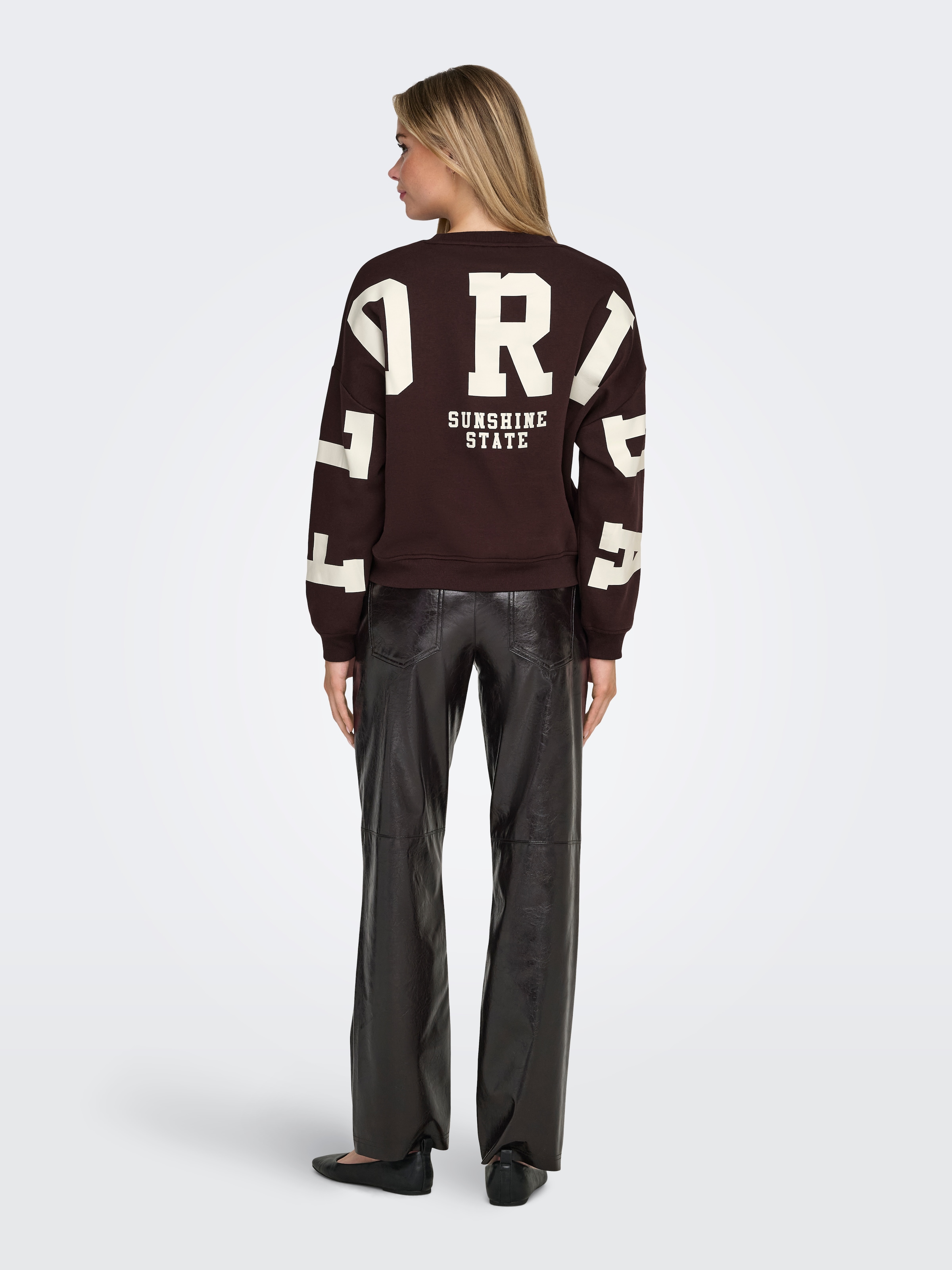 ONLY Sweatshirt »ONLSWEAT L/S BACK/SLEEVE PRINT SWT NOOS«
