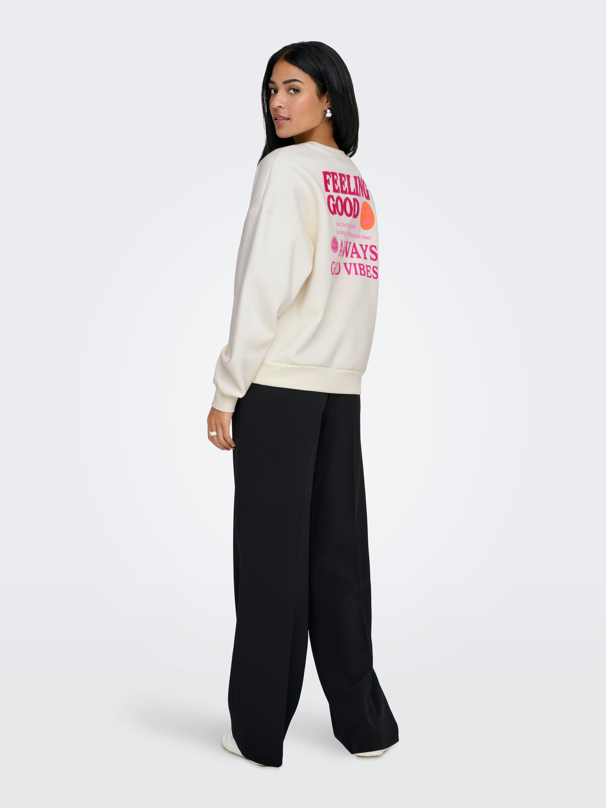 ONLY Sweatshirt »ONLDAZE L/S O-NECK TERRY PRINT CS SWT«, mit Print auf der Vorder- und Rückseite
