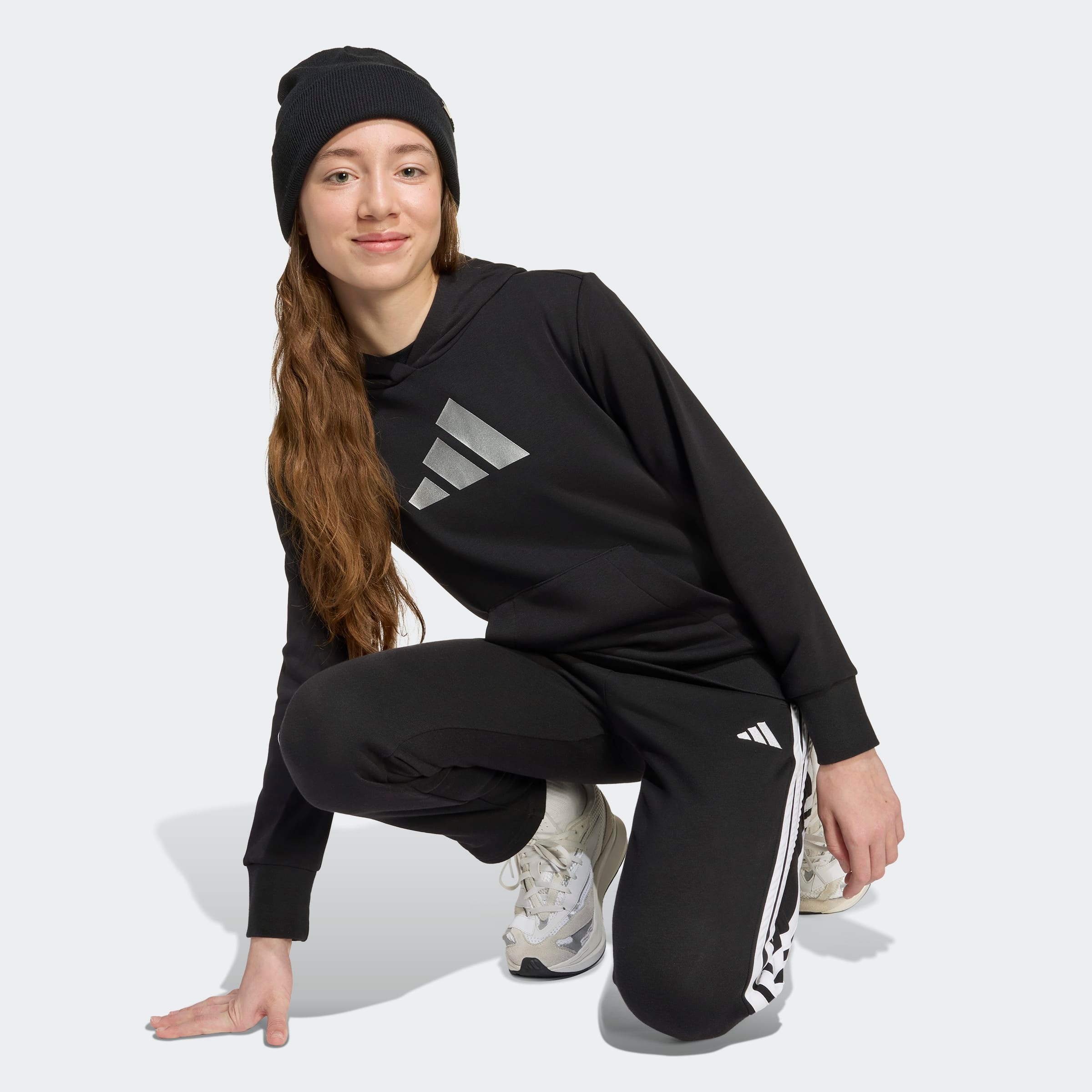 adidas Sportswear Kapuzensweatshirt »KIDS GRAFIK HOODIE«, für Kinder, mit Kapuze, in normaler Länge
