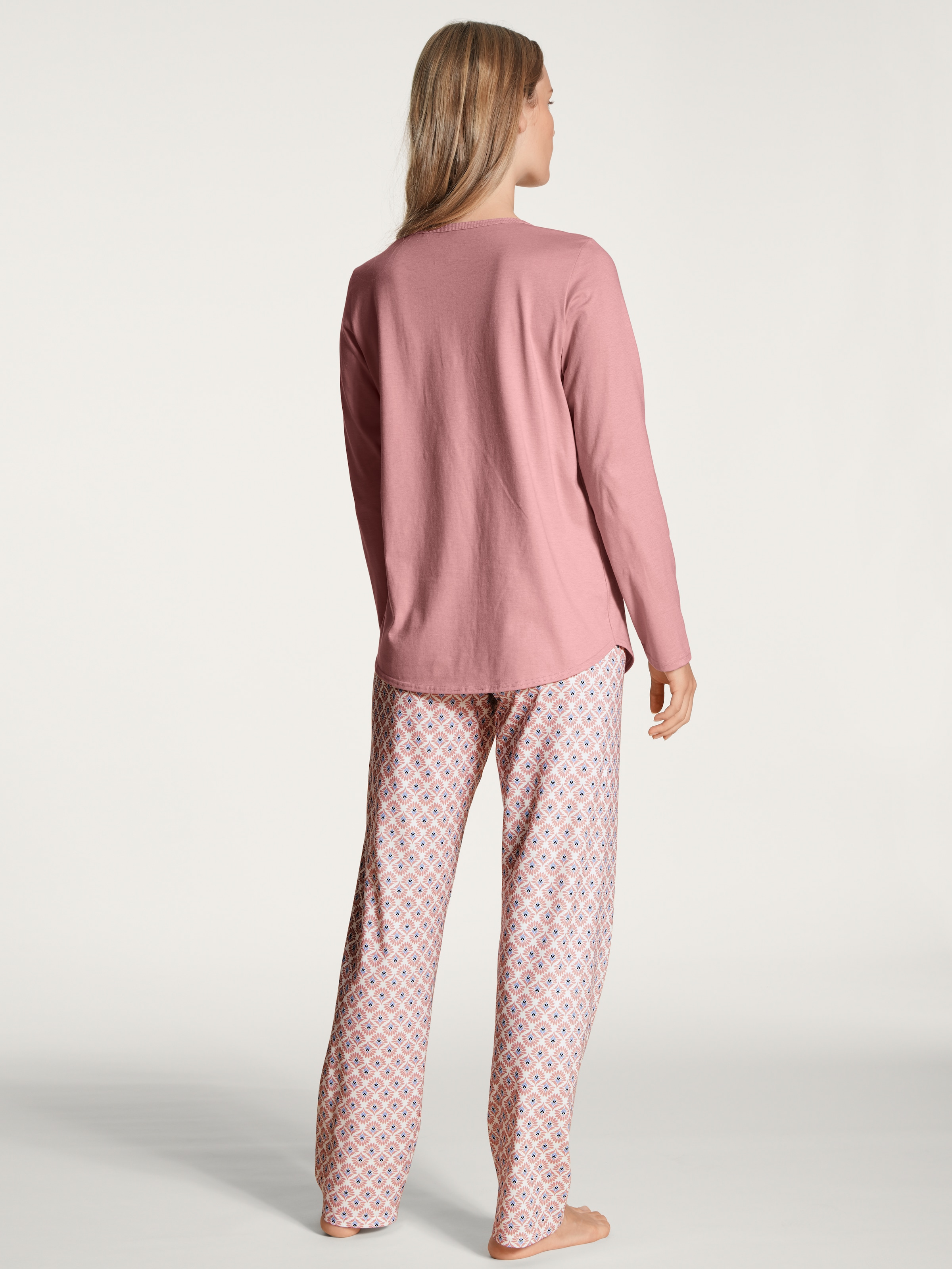 CALIDA Pyjama »Lovely Nights« 2 cuis tlg., mit Knopfleiste am Aussschnitt