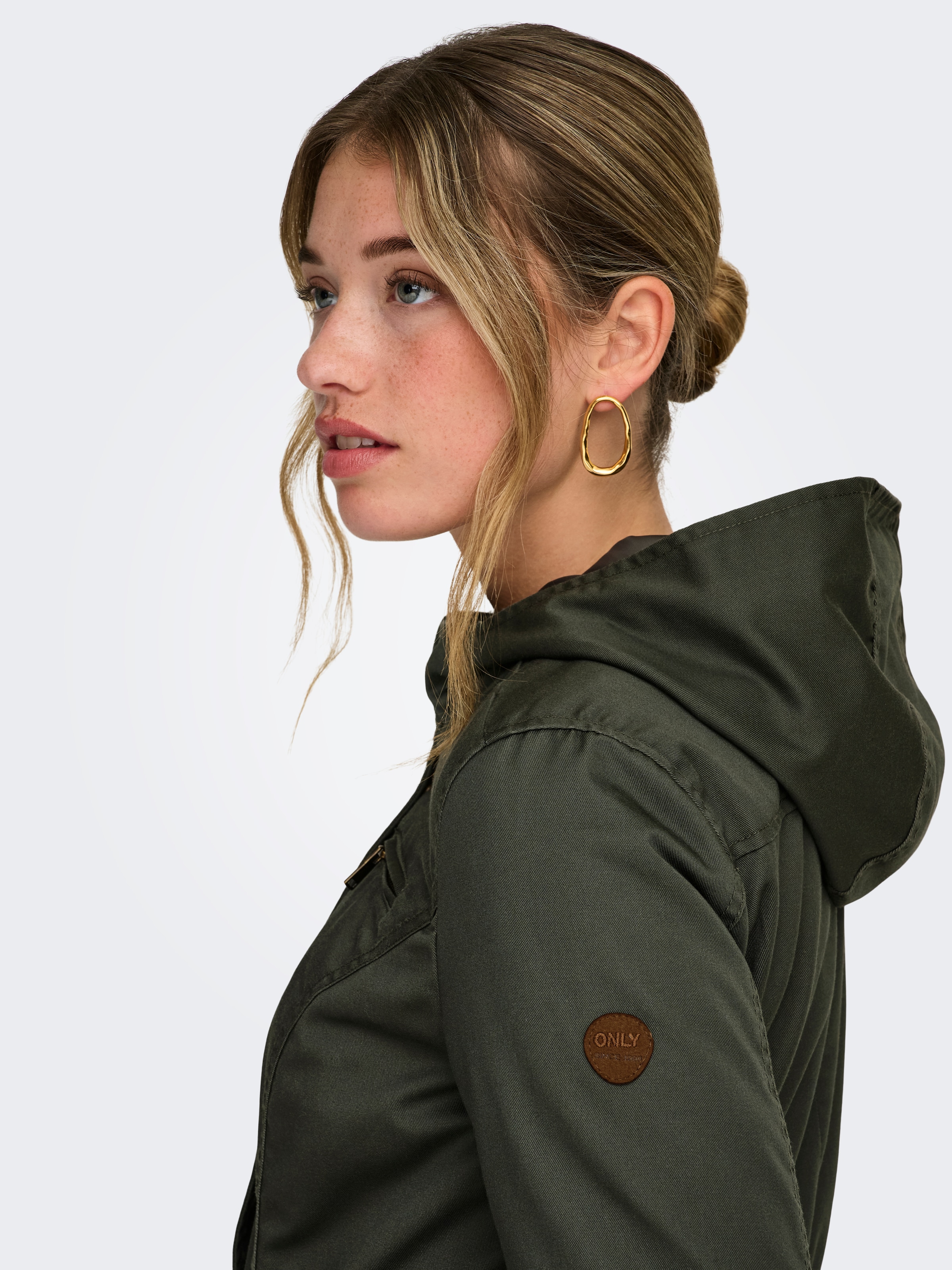 ONLY Parka »ONLLORCA LIFE CANVAS PARKA CC OTW« avec capuche avec cordon de serrage à la taille