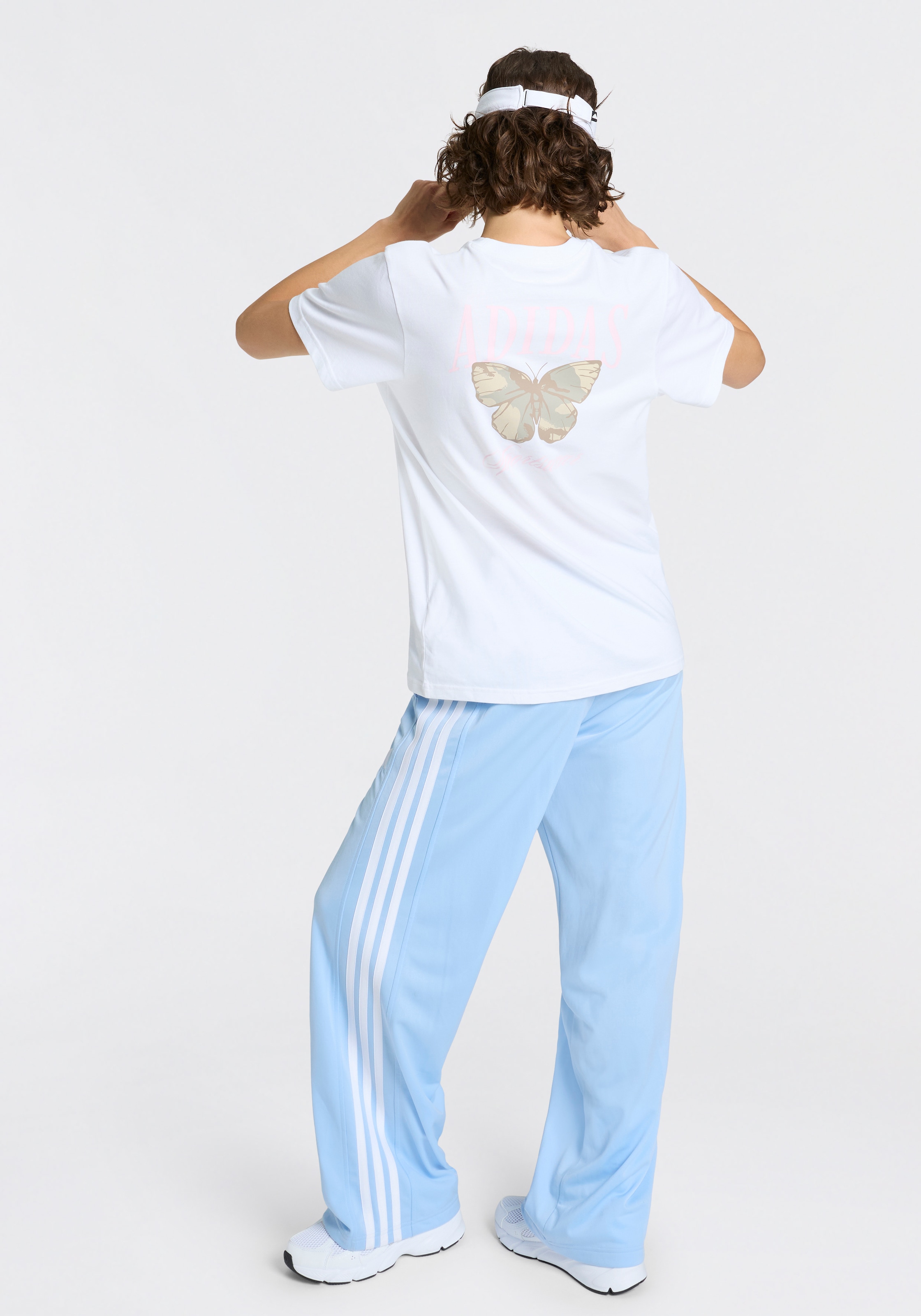 adidas Sportswear T-Shirt »CAMO L T« mit sportlichem Stil, ohne Verschluss, aus Baumwolle