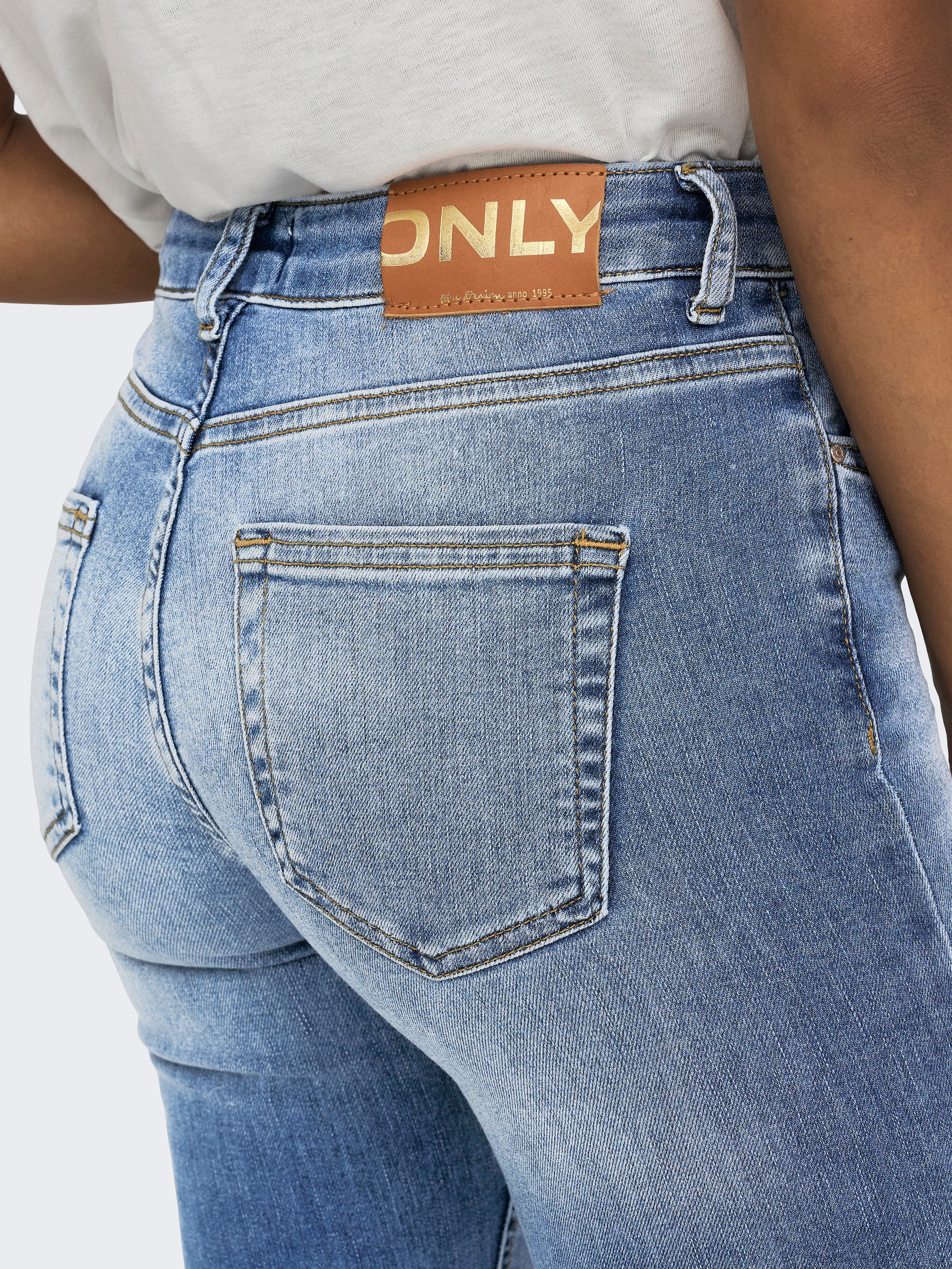 ONLY Bootcut-Jeans »ONLBLUSH – Bootcut-Jeans mit ausgestelltem Bein« bootcut fit, modisch, Denim, Baumwollmischung