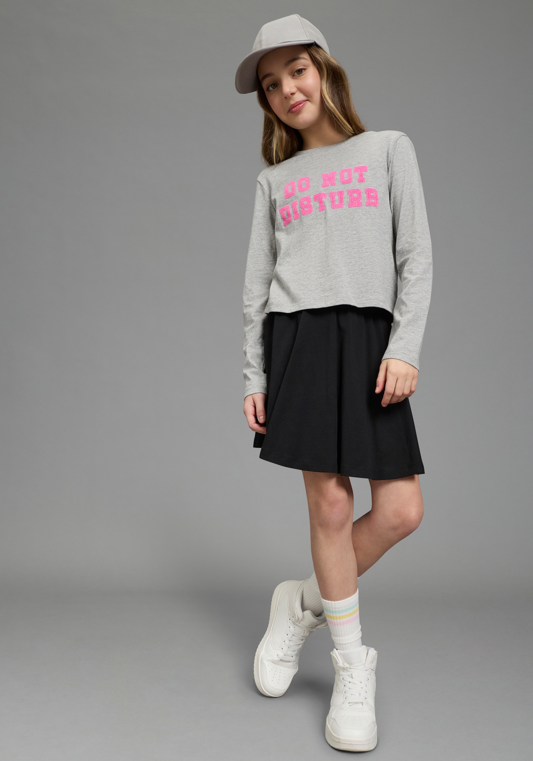 KIDSWORLD T-shirt à manches longues »Cooler Spruch: DO NOT DISTURB! - Nicht stören!« modischer Stil, Langarm, bedruckte Optik mit Statements