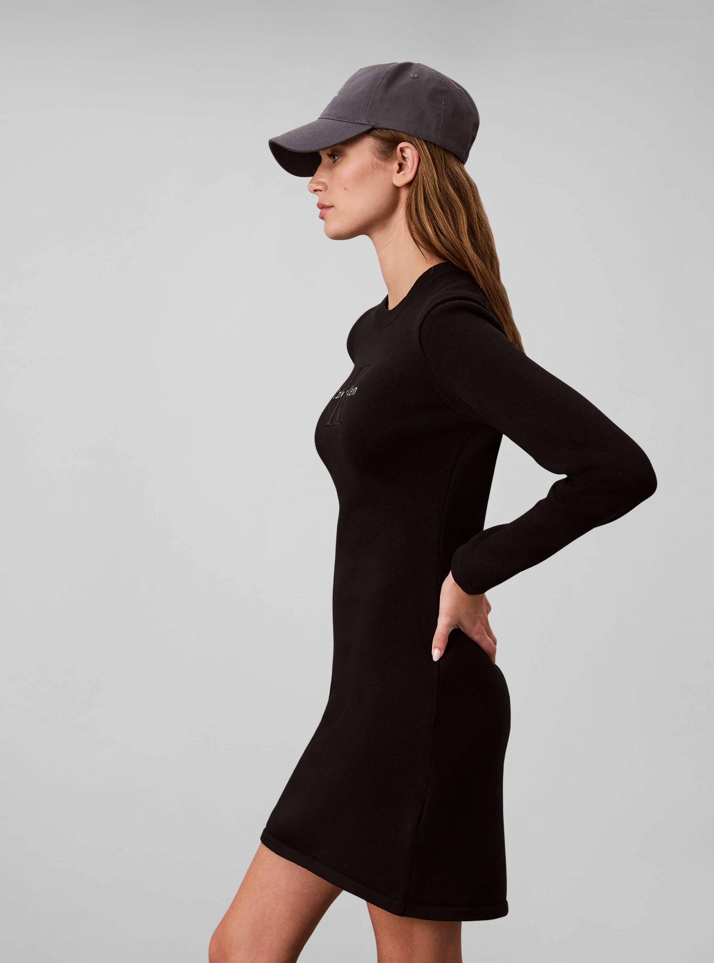 Calvin Klein Minikleid »LOGO MINIDRESS« Ohne Tasche Regular fit, Logoschriftzug
