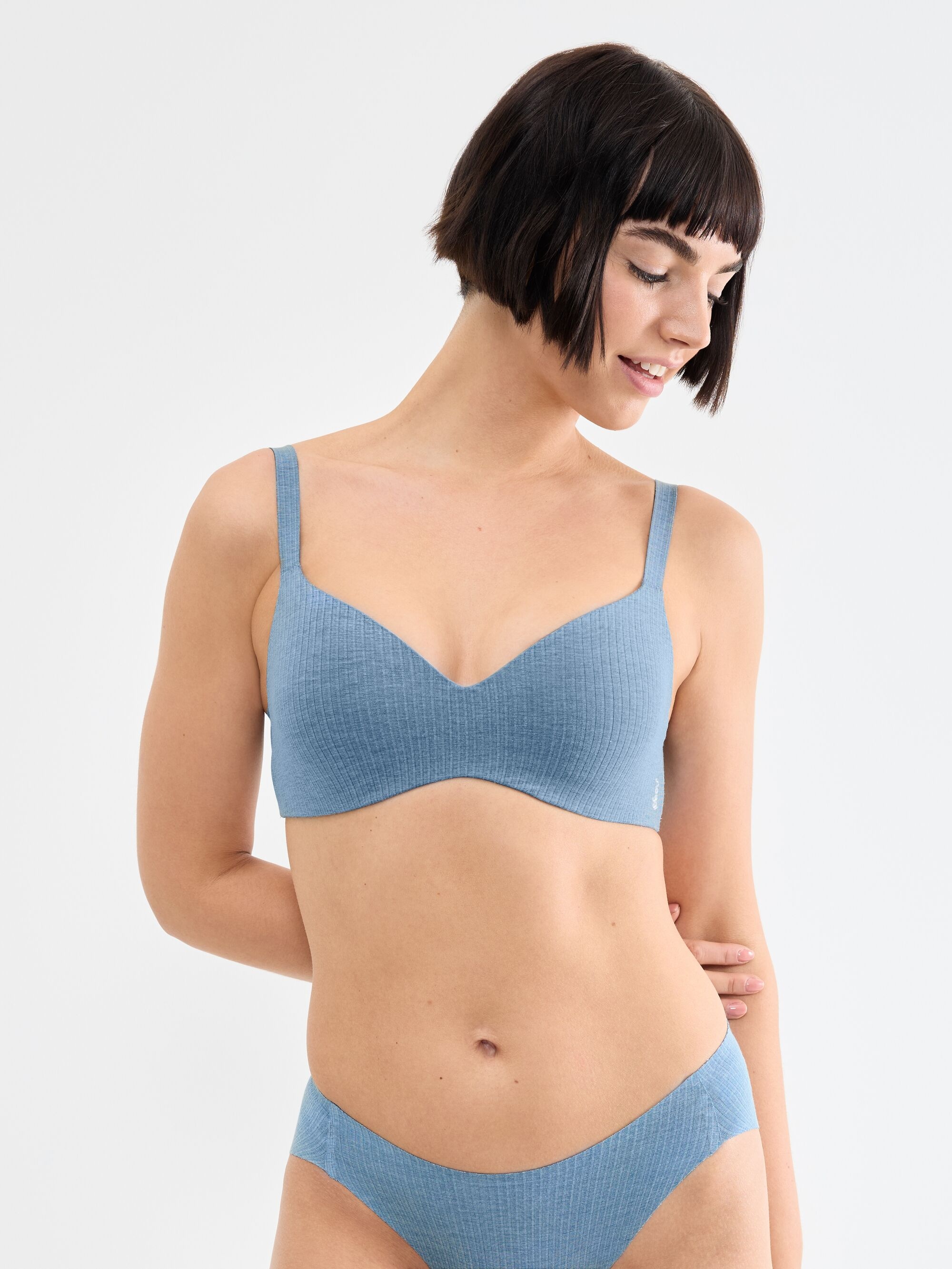 sloggi Soutien-gorge invisible »ZERO Feel Pure THE UP TShirt Bra« naturel et invisible
