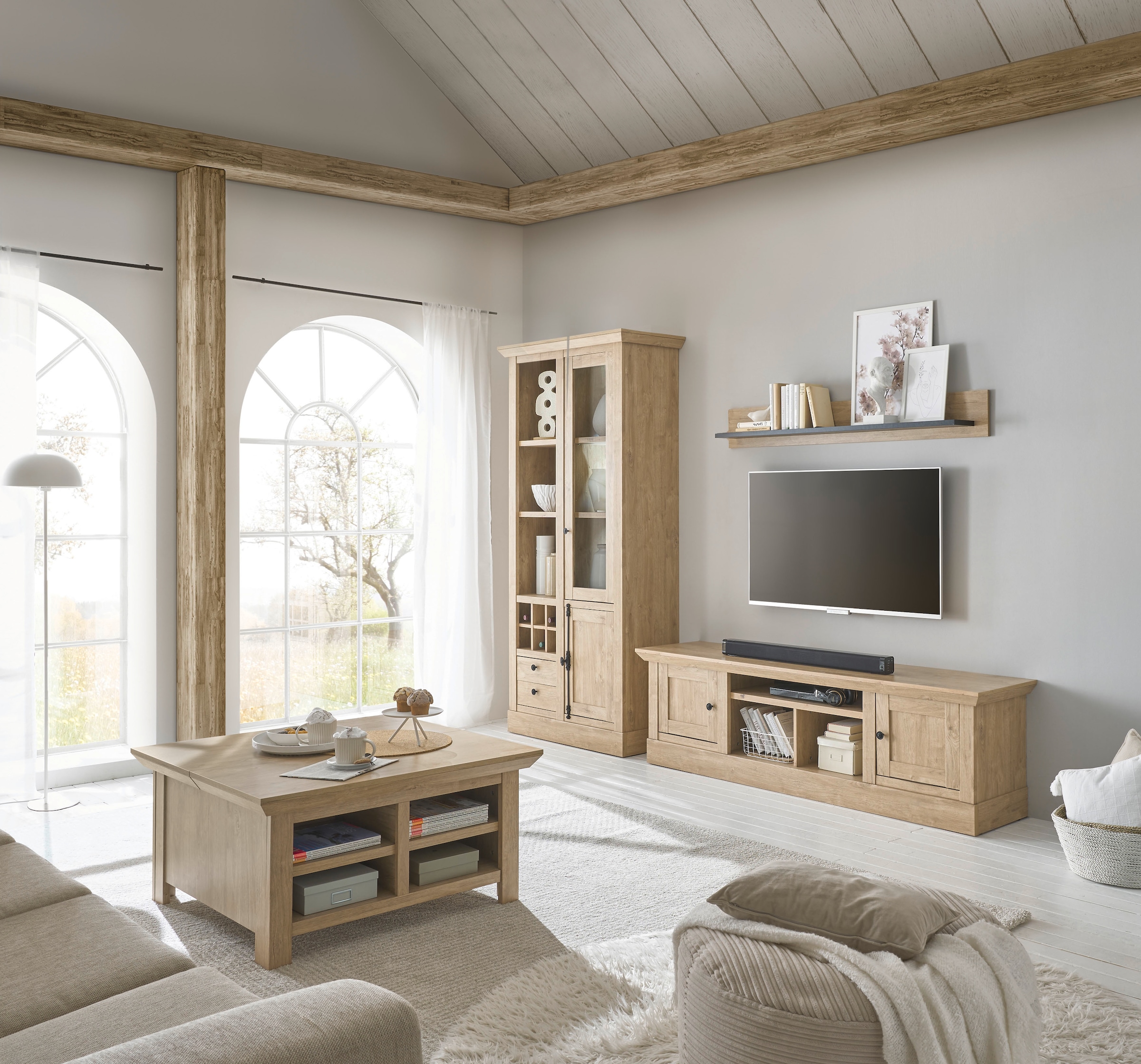 Home affaire Table basse »Cornwall, Unterschrank im Landhausstil, Kommode, Eiche Dekor« 1 cuis tlg. verschnörkelte Metallgriffe, offene Fächer und Türen, 194 cm breit