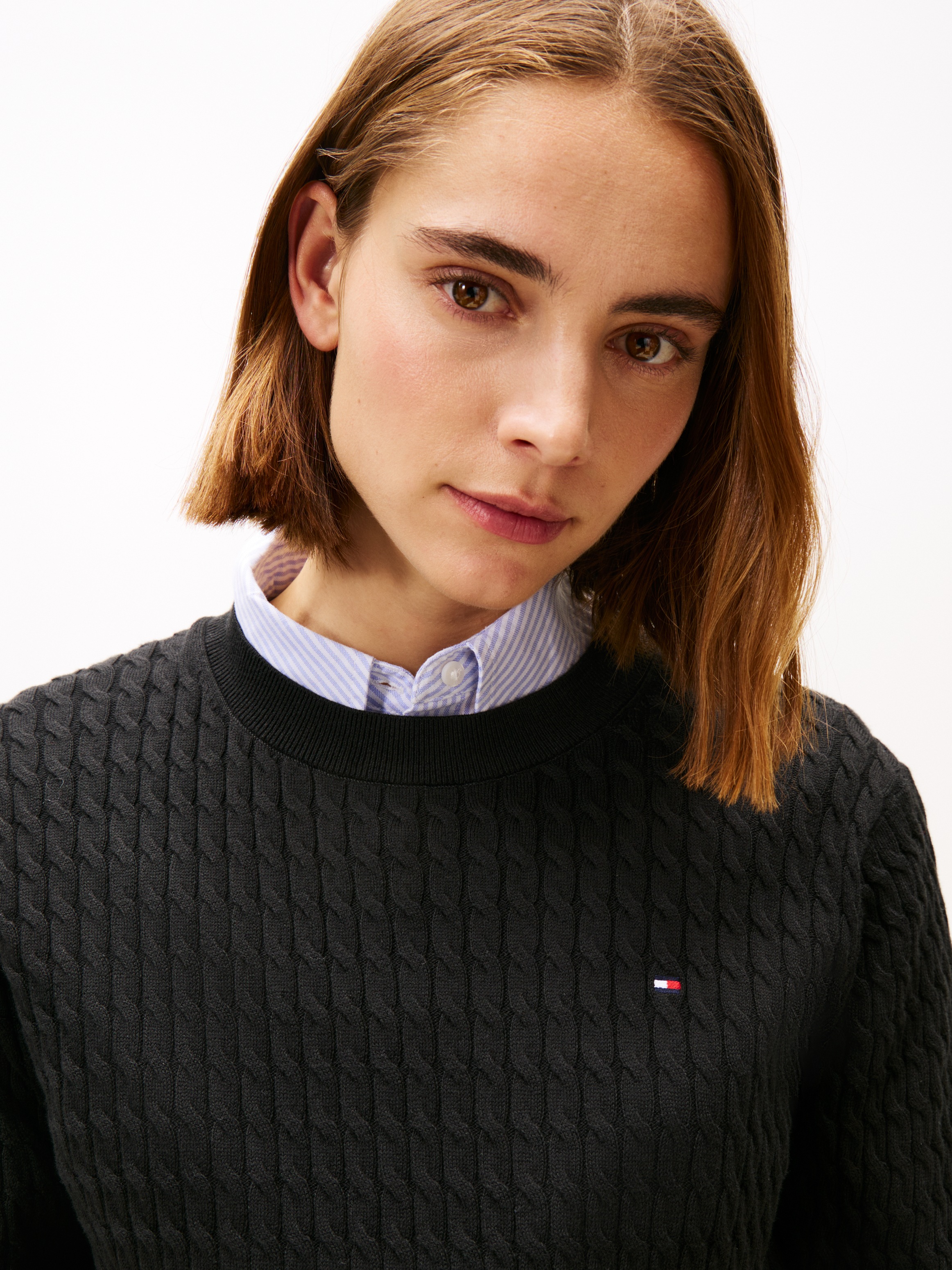 Tommy Hilfiger Rundhalspullover »CO CABLE C-NK LS SWEATER« Baumwolle, mit Zopfmuster, Regular Fit