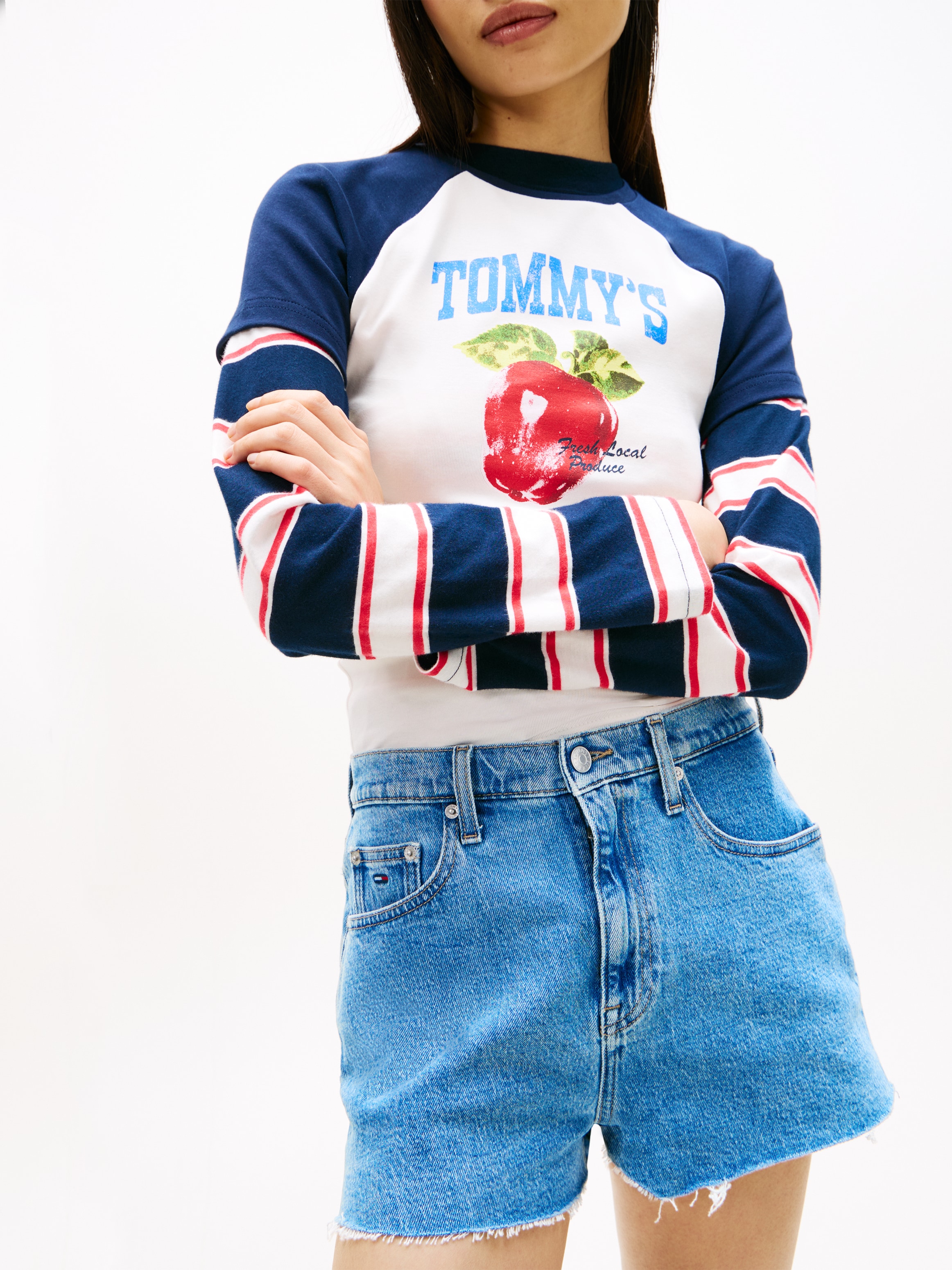 Tommy Jeans Short en jean »HOT PANT BJ4138« taille haute, authentique lavage stone