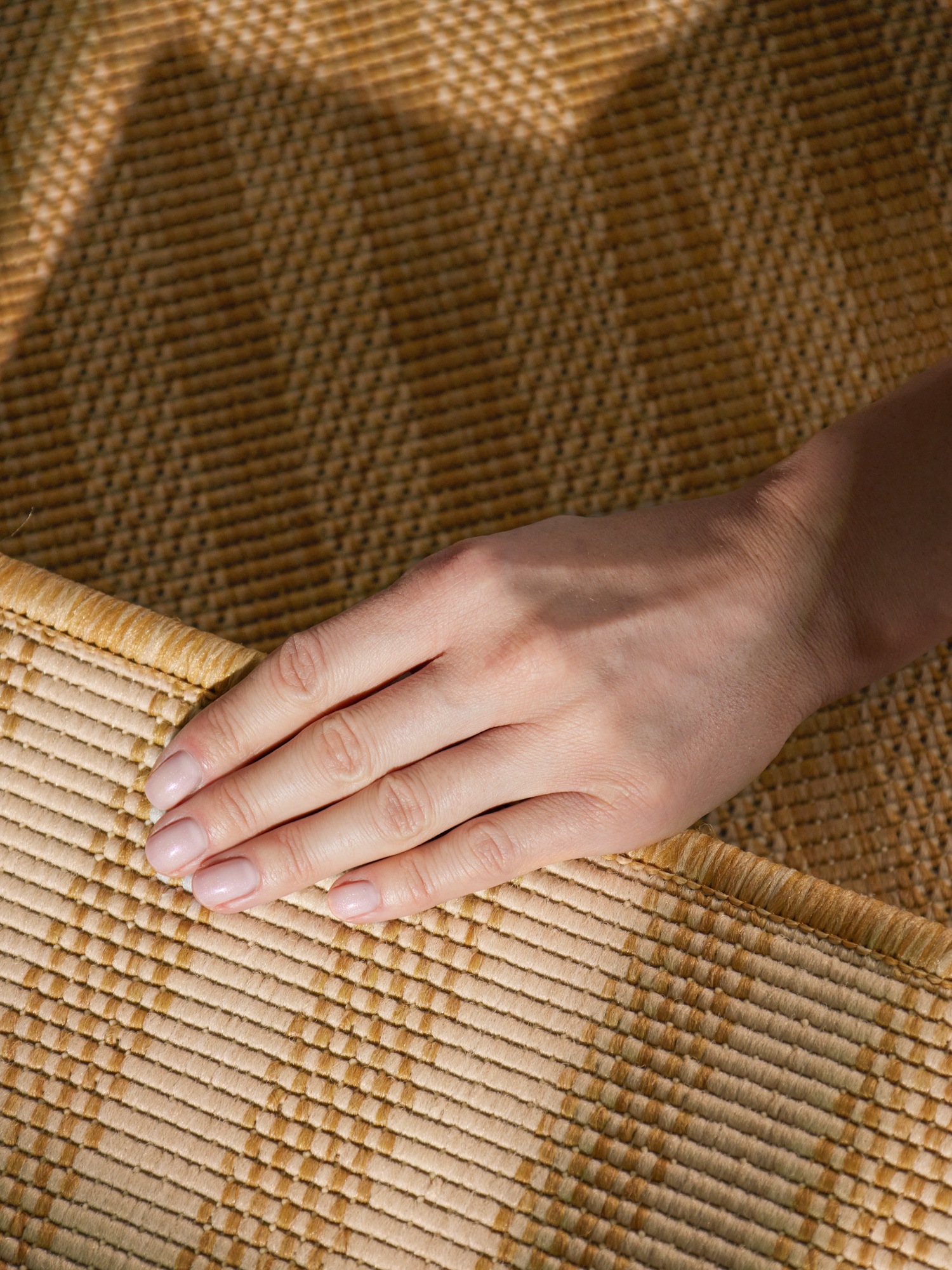 Ted Baker Teppich »Linley , Wendeteppich« rechteckig 8 mm Höhe Designteppich, Wetterfest, Pflegeleicht, Modern, Wohnzimmer, Terrasse