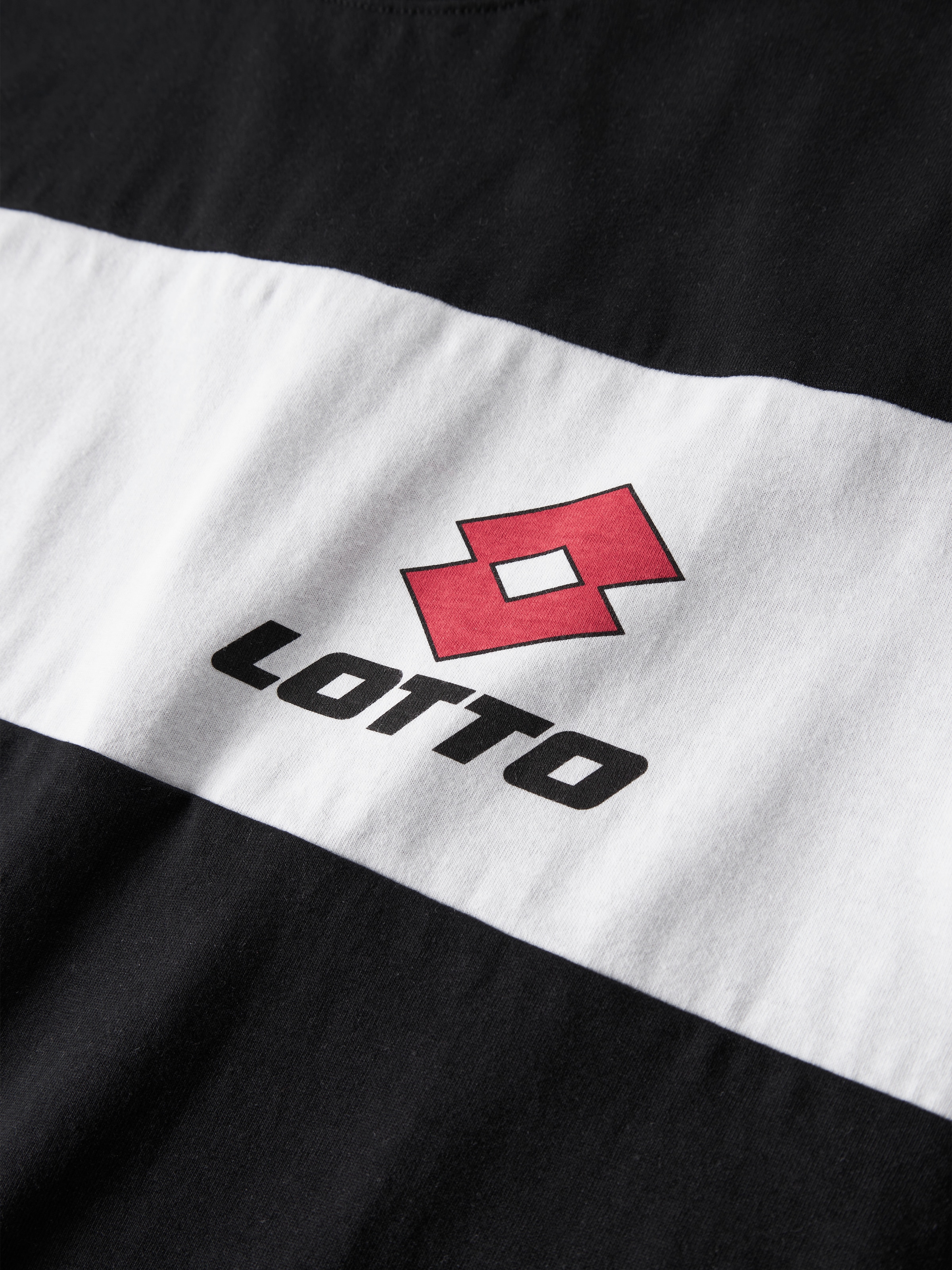 Name It Shirt à col rond »NKNJAKOB LOTTO SS NREG TOP LNOOS VDE« Coton, coupe normale