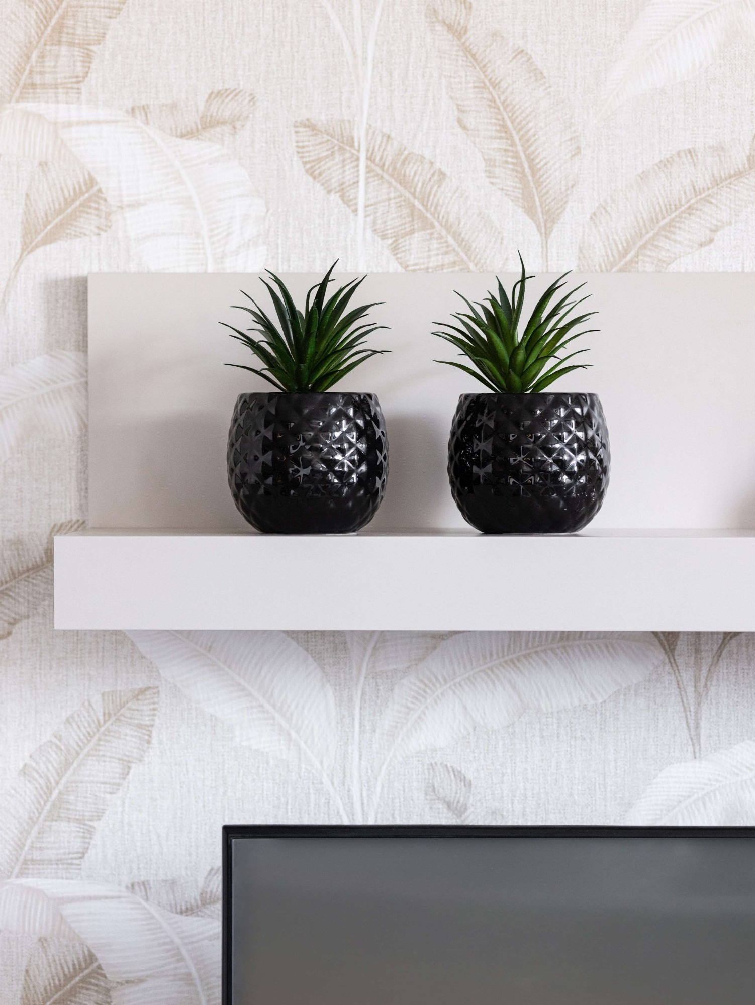 Home affaire Étagère murale »Warwick, Schwebendes Regal, Wandkonsole, Wandboard« Ablageboden, Wandmontiert,  Gesamtbreite 137,5 cm, Heissfolienprägung