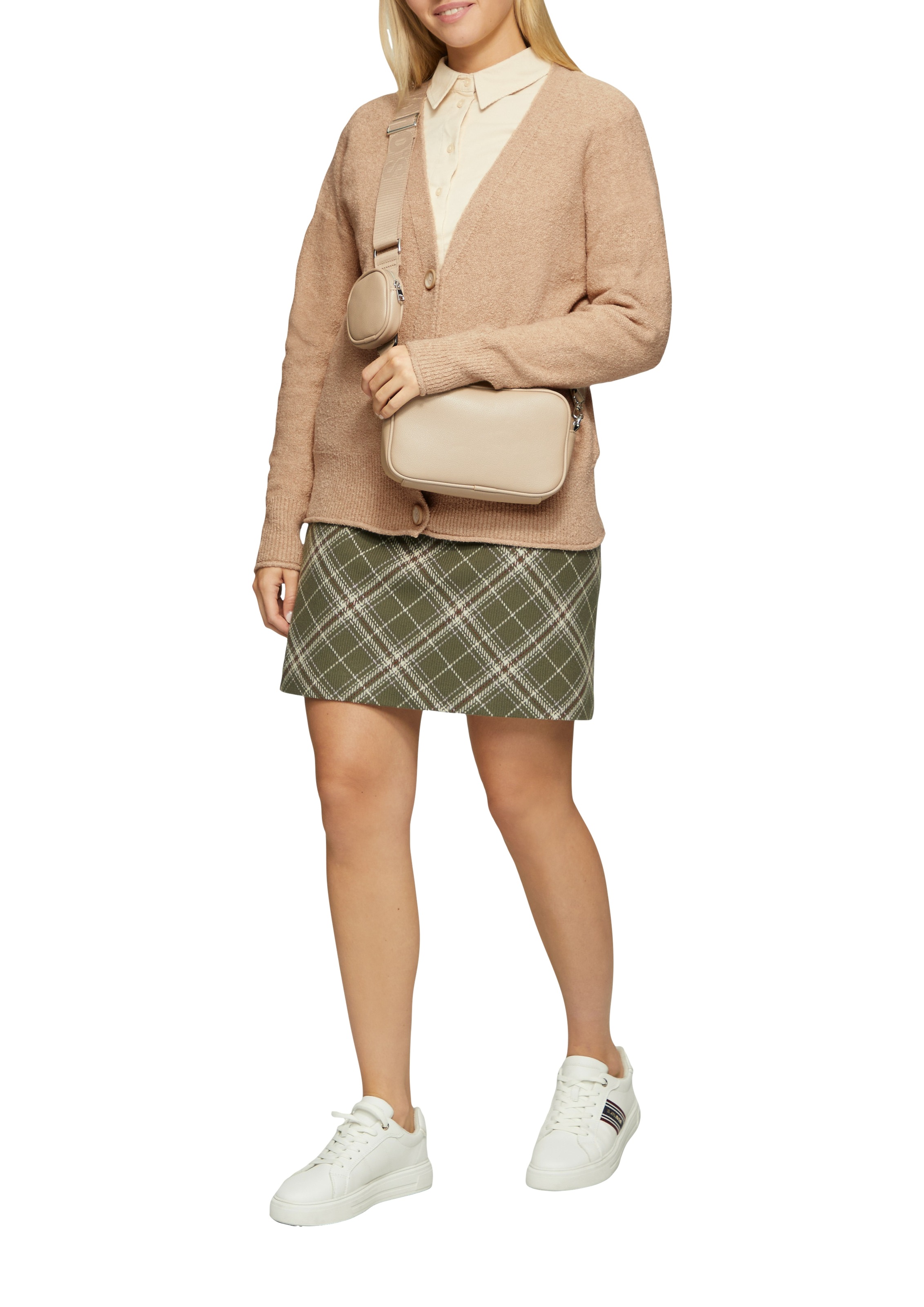 s.Oliver Strickjacke mit V-Ausschnitt und Knopfleiste