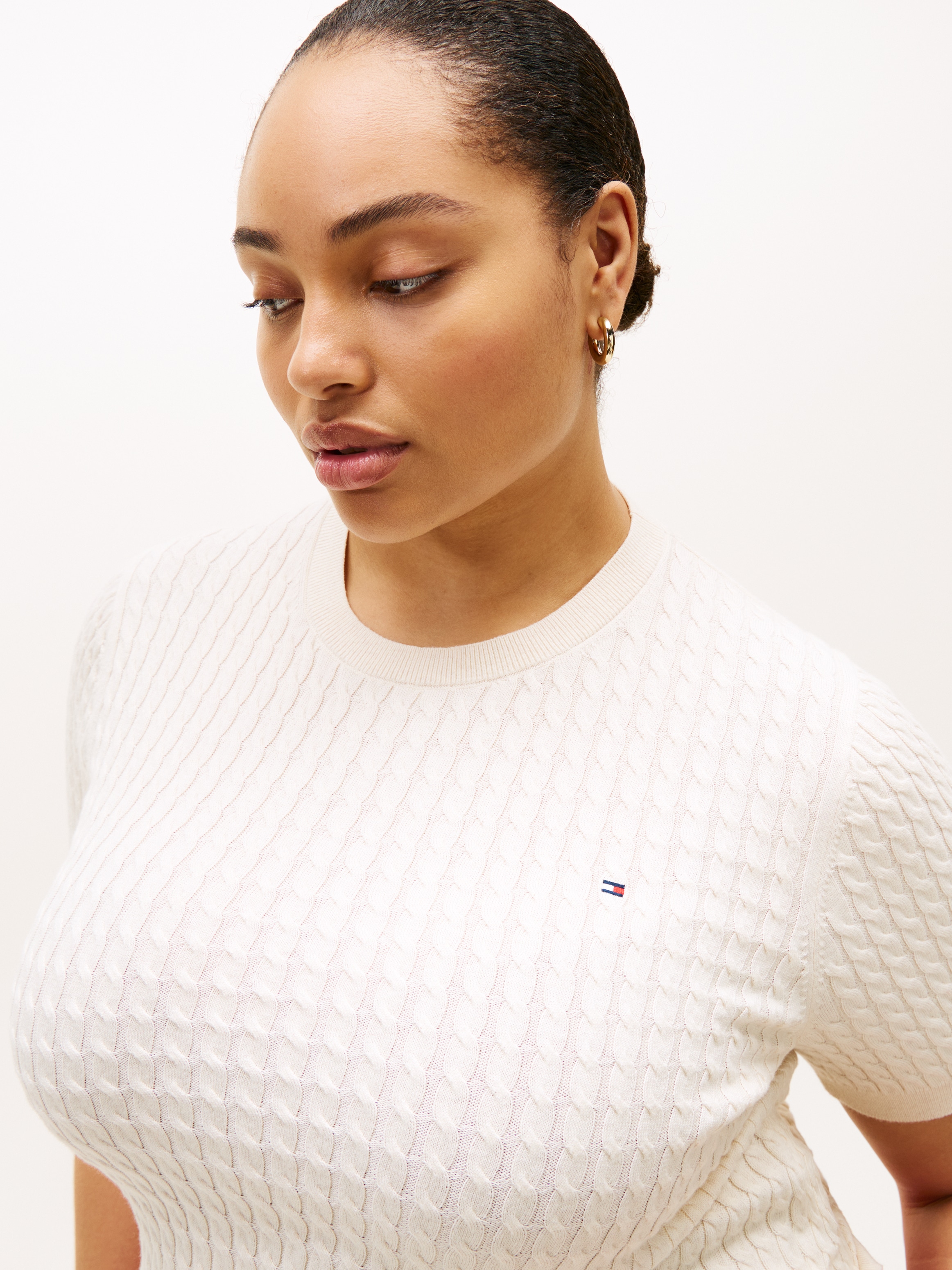 Tommy Hilfiger Curve Rundhalspullover »CRV CO CABLE FINE GG CNK S/S SWT« in grossen Grössen, mit Zopfmuster