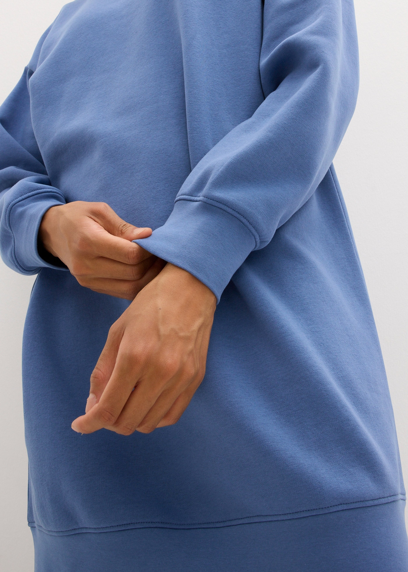 bonprix Sweatkleid »Oversized Sweatkleid« Ohne Taschen für den Alltag, dickeres Material, Oversize-Passform