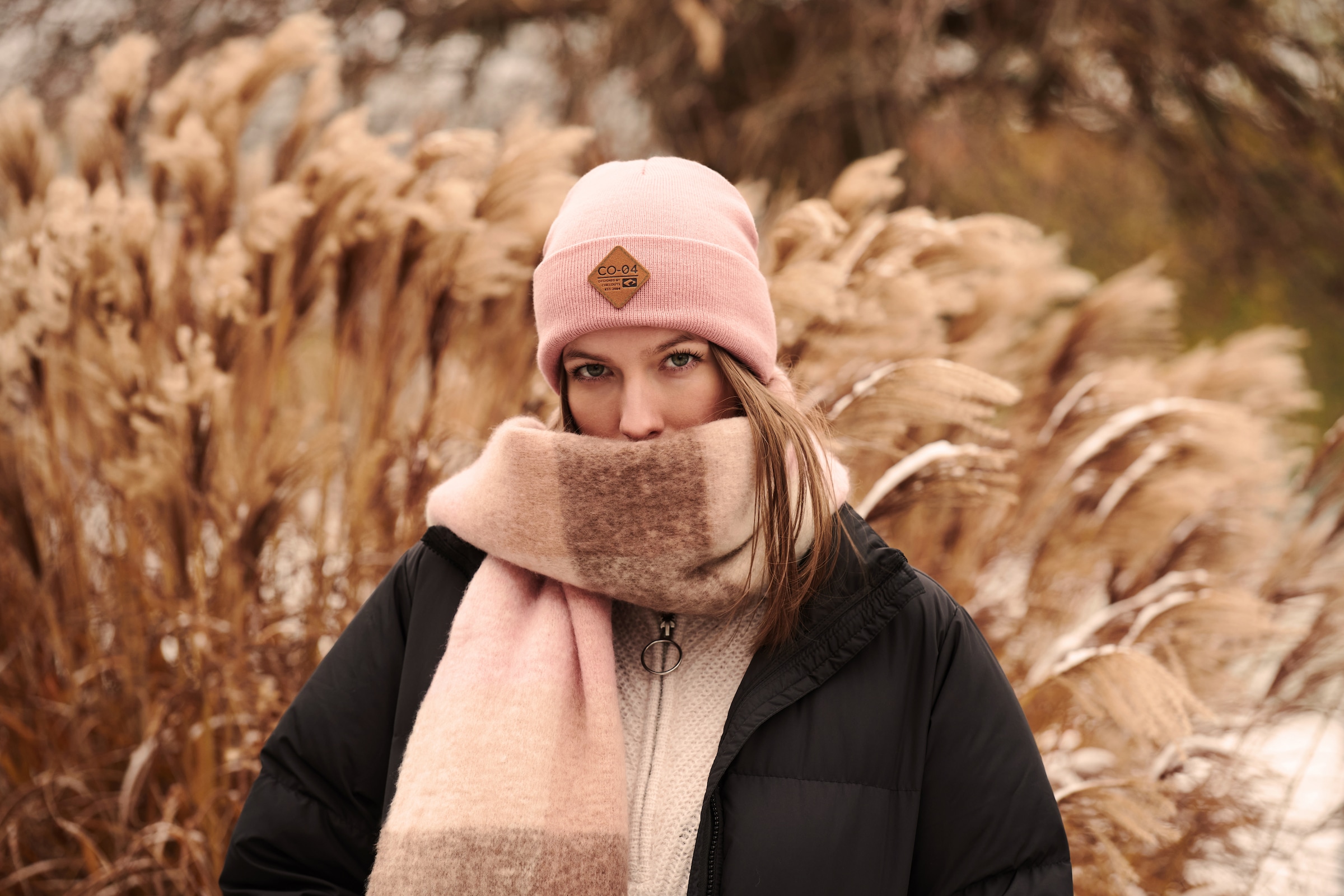 chillouts Beanie »Nicki Hat« mit stilvollem Logo-Emblem