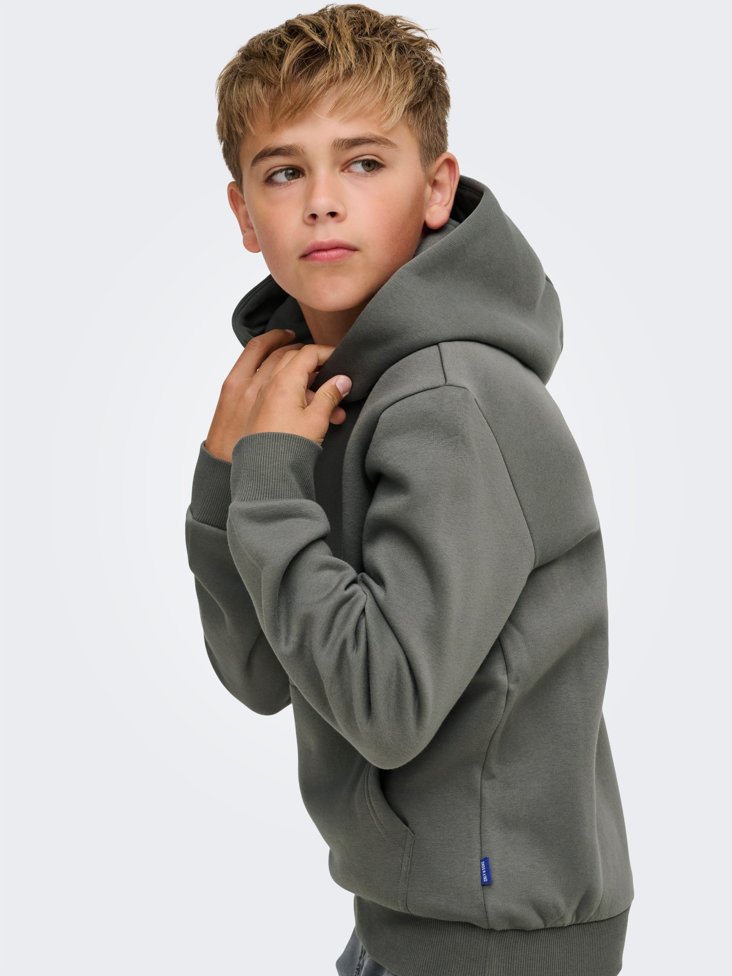 ONLY & SONS junior Kapuzensweatshirt »OSJCERES HOODIE LABEL SWT«, Baumwollmischung, regular fit
