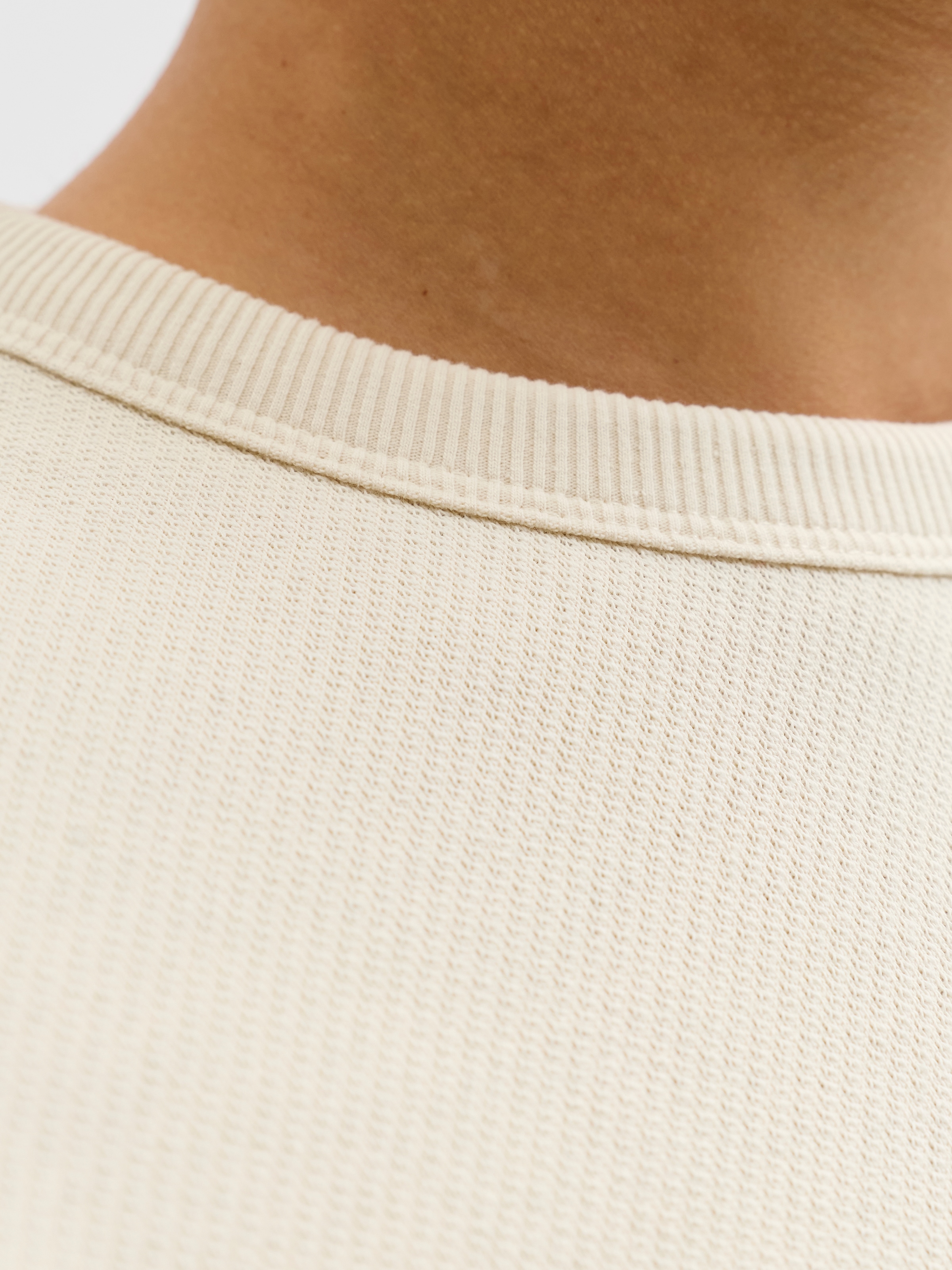 Jack & Jones Sweatshirt »JJEDOVER CLASSIC SWEAT CREW NECK SN«, mit Markenlabel
