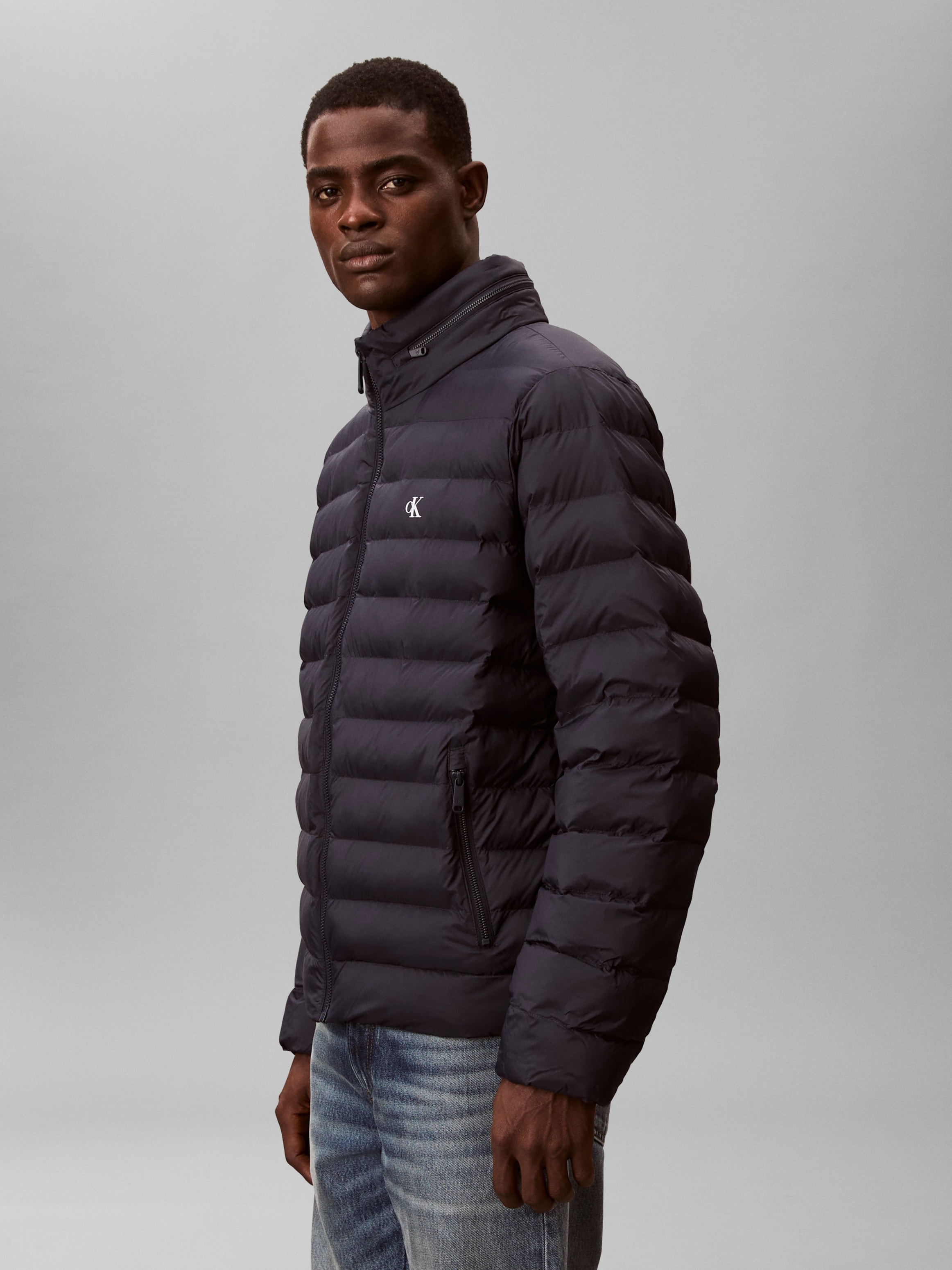Calvin Klein Jeans Steppjacke »LS NYLN MD WT HDD  F« mit Kapuze Regular fit mit Kapuze im Kragen