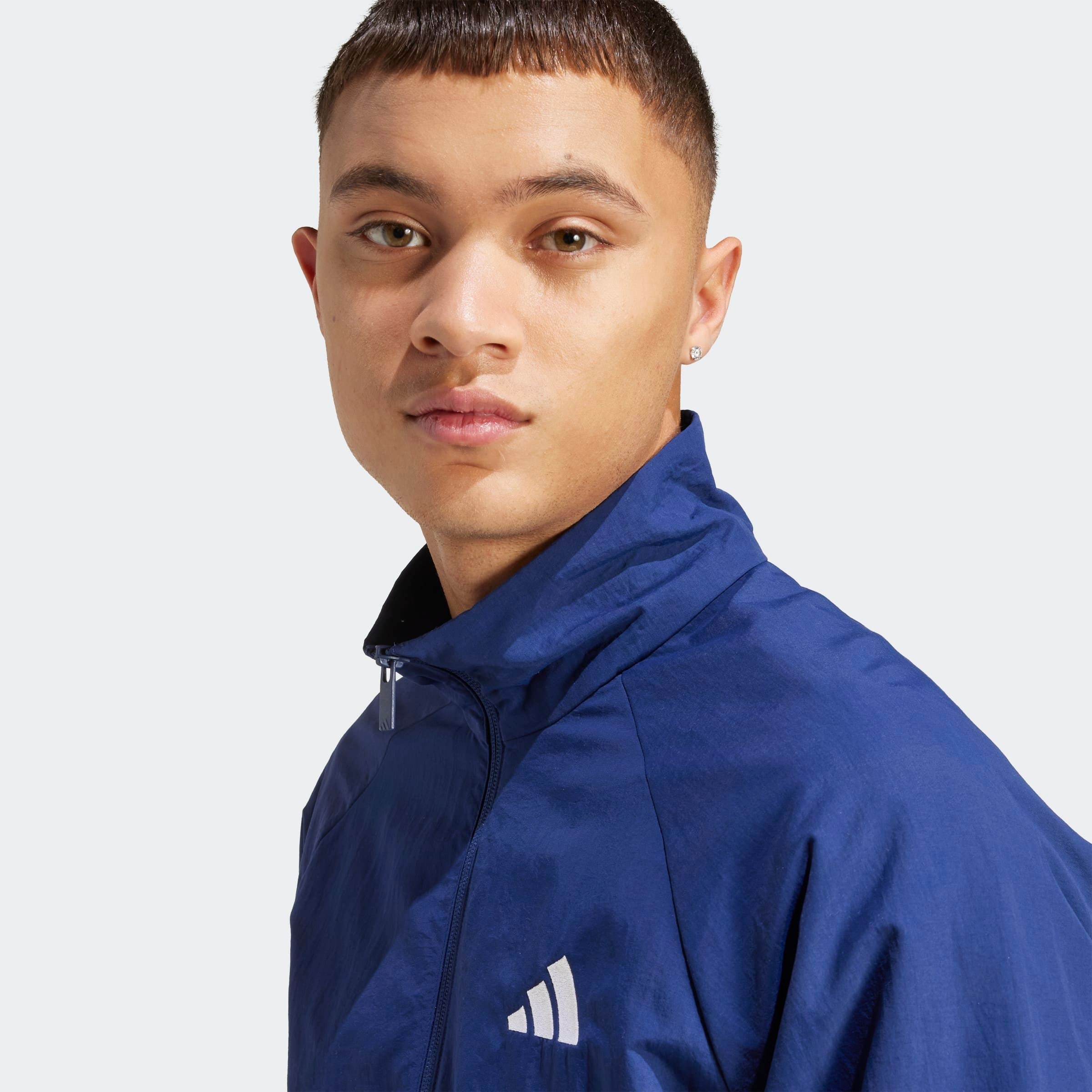 adidas Sportswear Coupe-vent »ESSENTIAL MIT KLEINEM LOGO«
