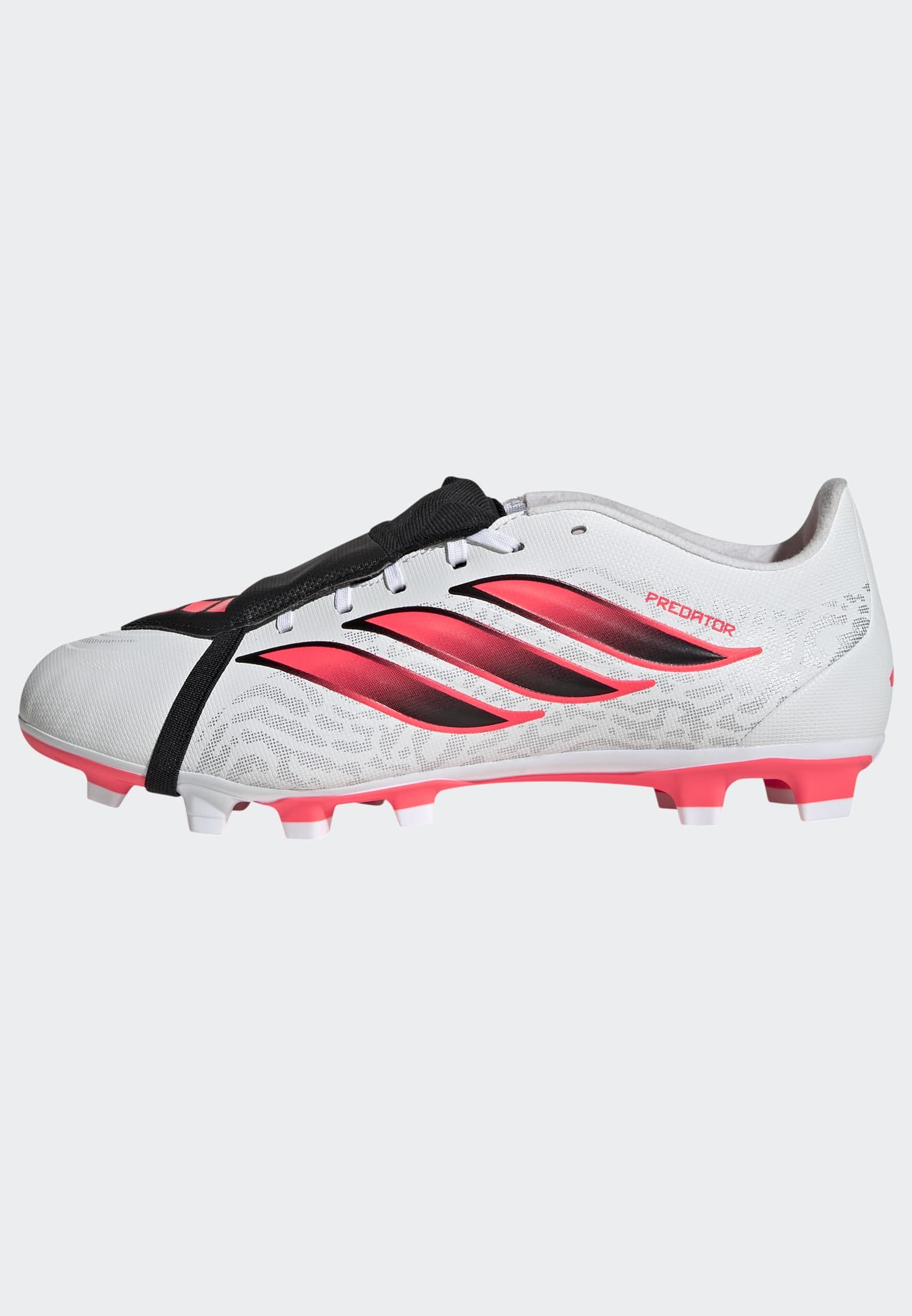 adidas Performance Fussballschuh »PREDATOR CLUB , UMSCHLAGBARE ZUNGE, FESTE / GEMISCHTE BÖDEN«  für viele verschiedene Böden geeignet