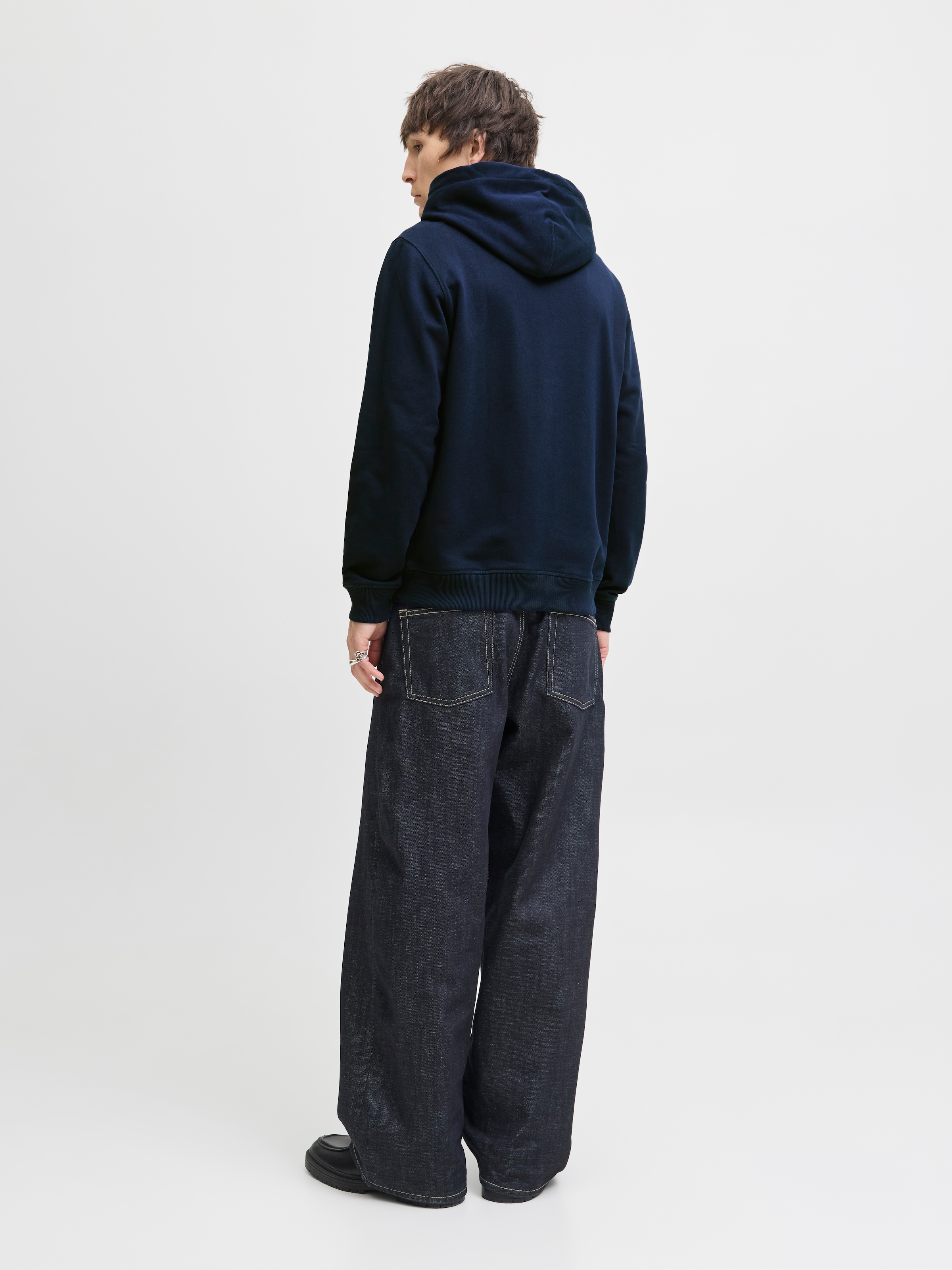 Jack & Jones Kapuzensweatshirt »JORNORREBRO EMB SWEAT ZIP HOOD NOOS«, mit Stickerei
