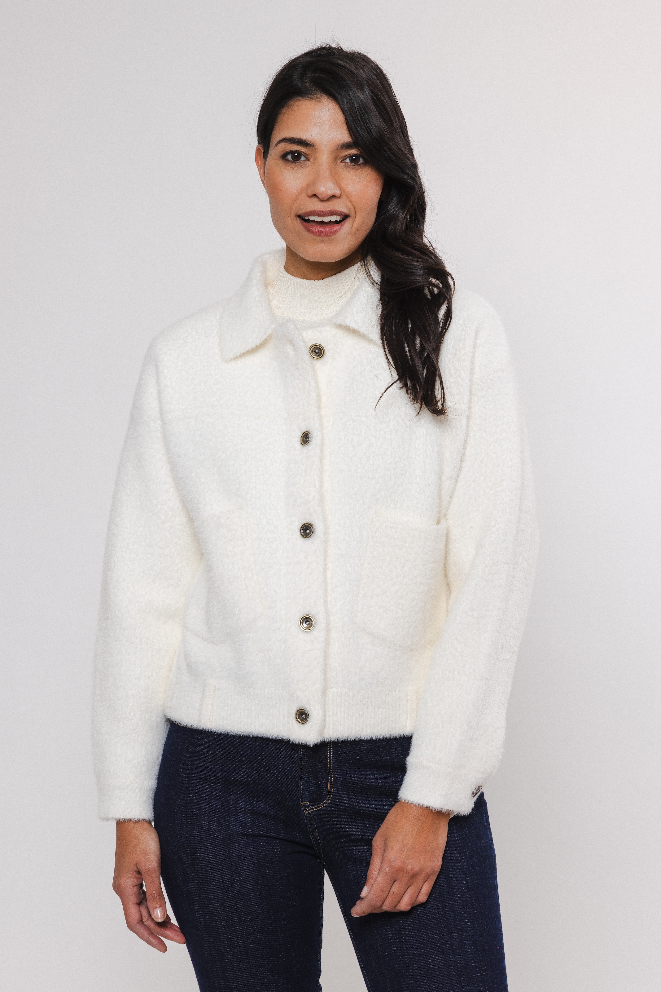Rino & Pelle Cardigan »BUBBLY« avec aspect pelucheux, manches longues, col rond, sans capuche, en mélange de matières