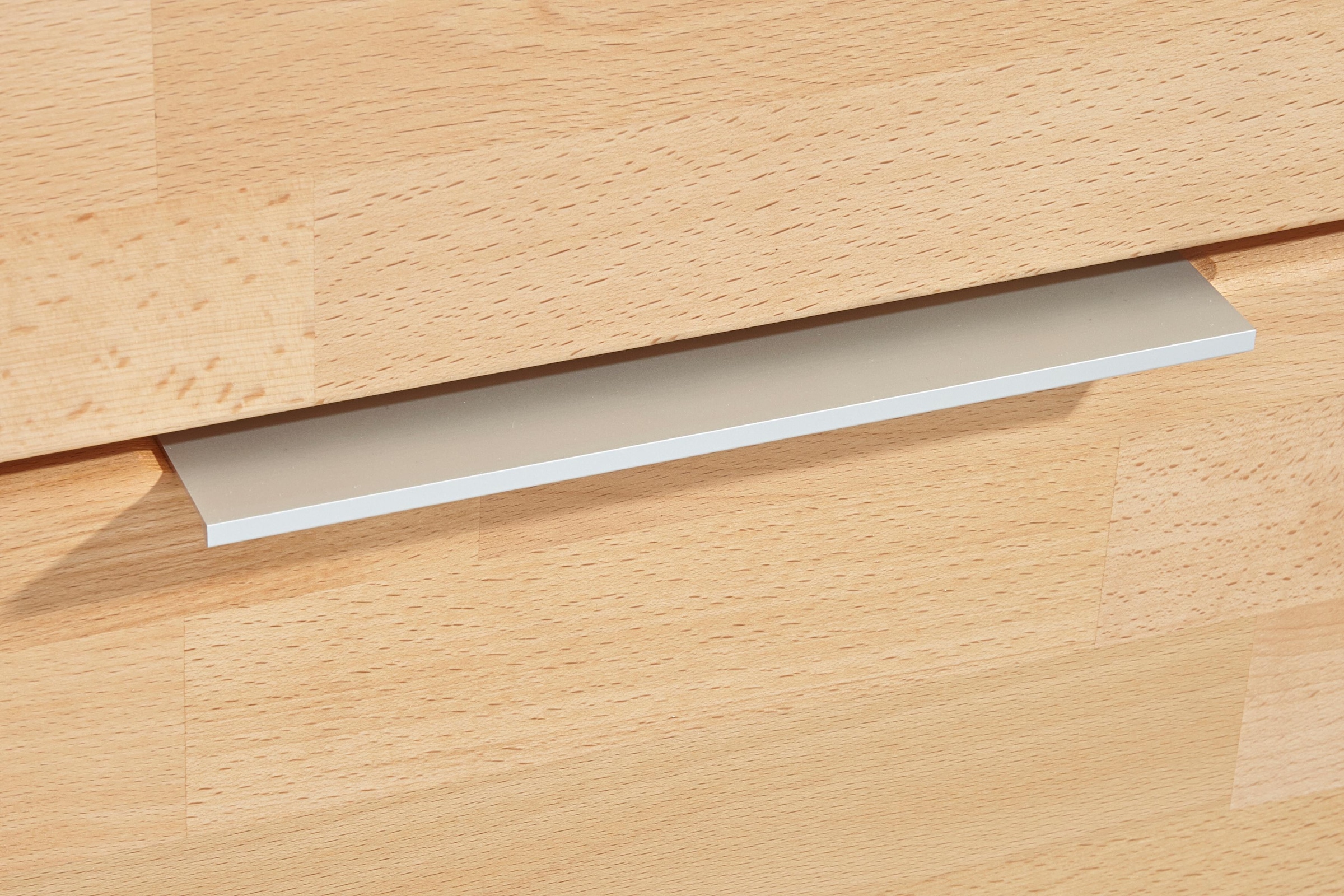 GOODproduct Vitrine »ZARA75, 2 Glasboden variabel, Türen L/R, 1 Schublade, Wohnzimmer« B/T/H:60/40/190cm,Front massivholz,5 Fächer,Griffe silberfarben, geölt