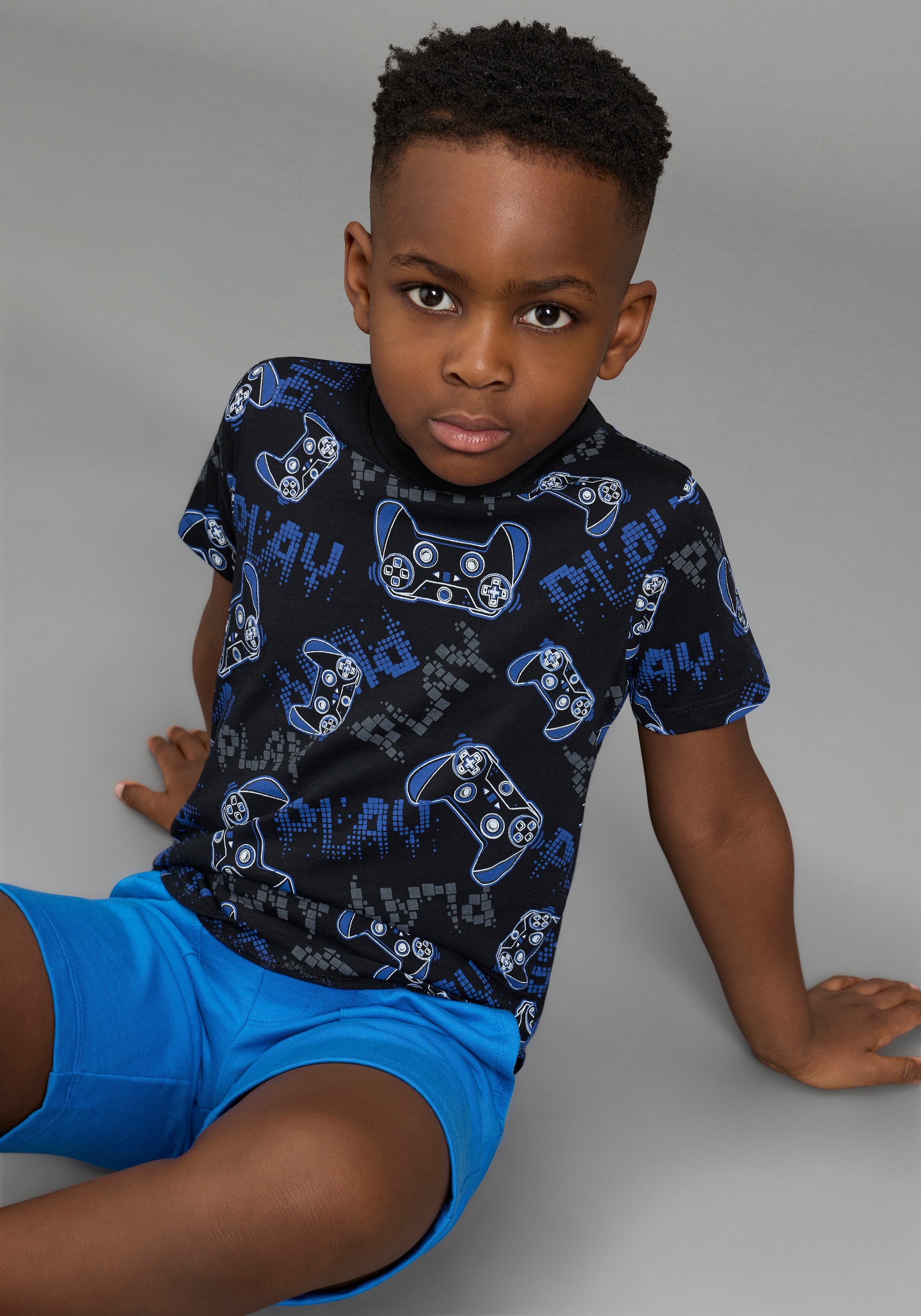 KIDSWORLD T-shirt »2er Pack Shirts mit Gamer/Controller Print« Paquet, 2, 2 pièces coupe basique, col rond, imprimé intégral, en coton