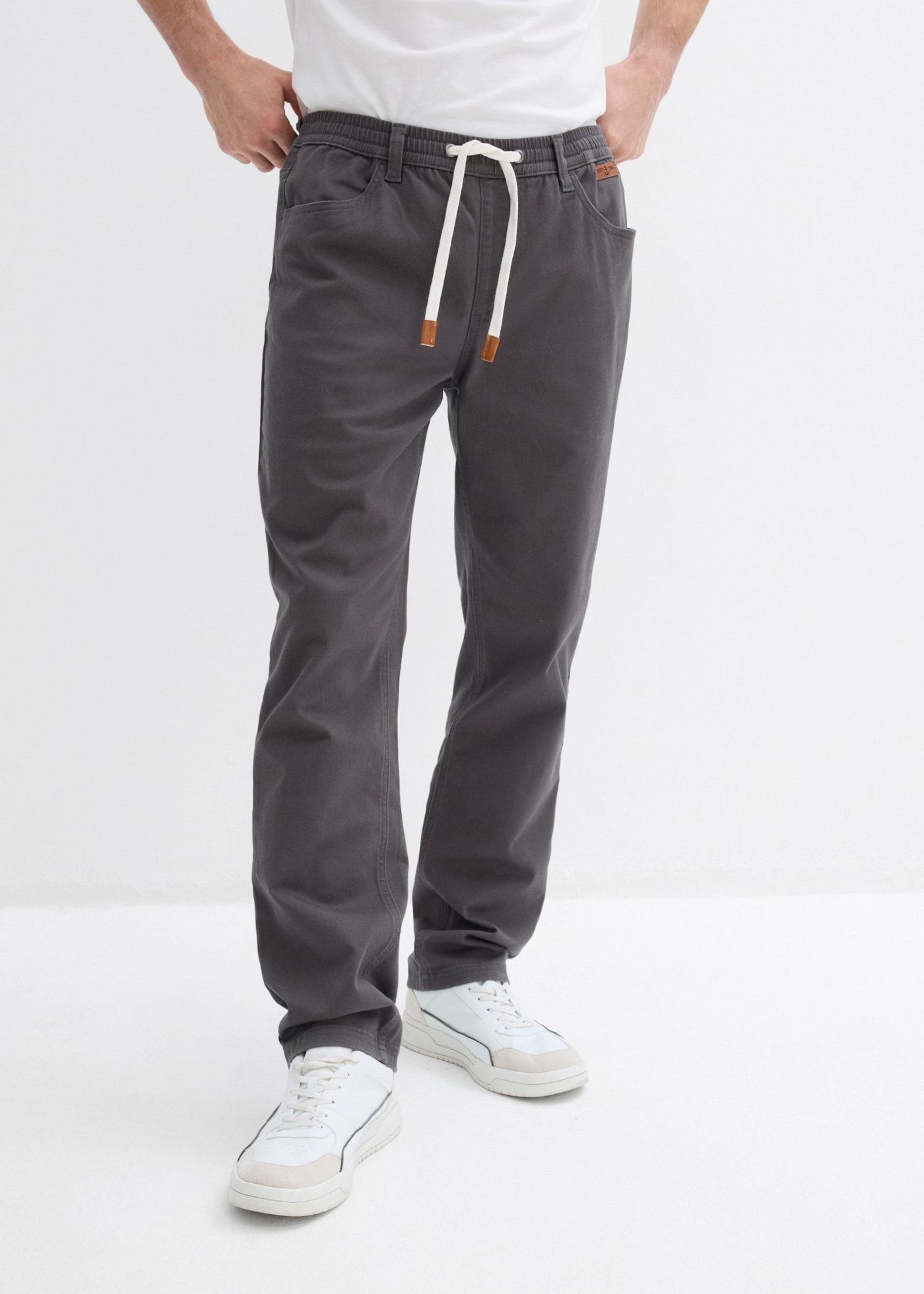 bonprix Pantalon à enfiler  en qualité stretch, avec taille élastique, coupe régulière, style décontracté