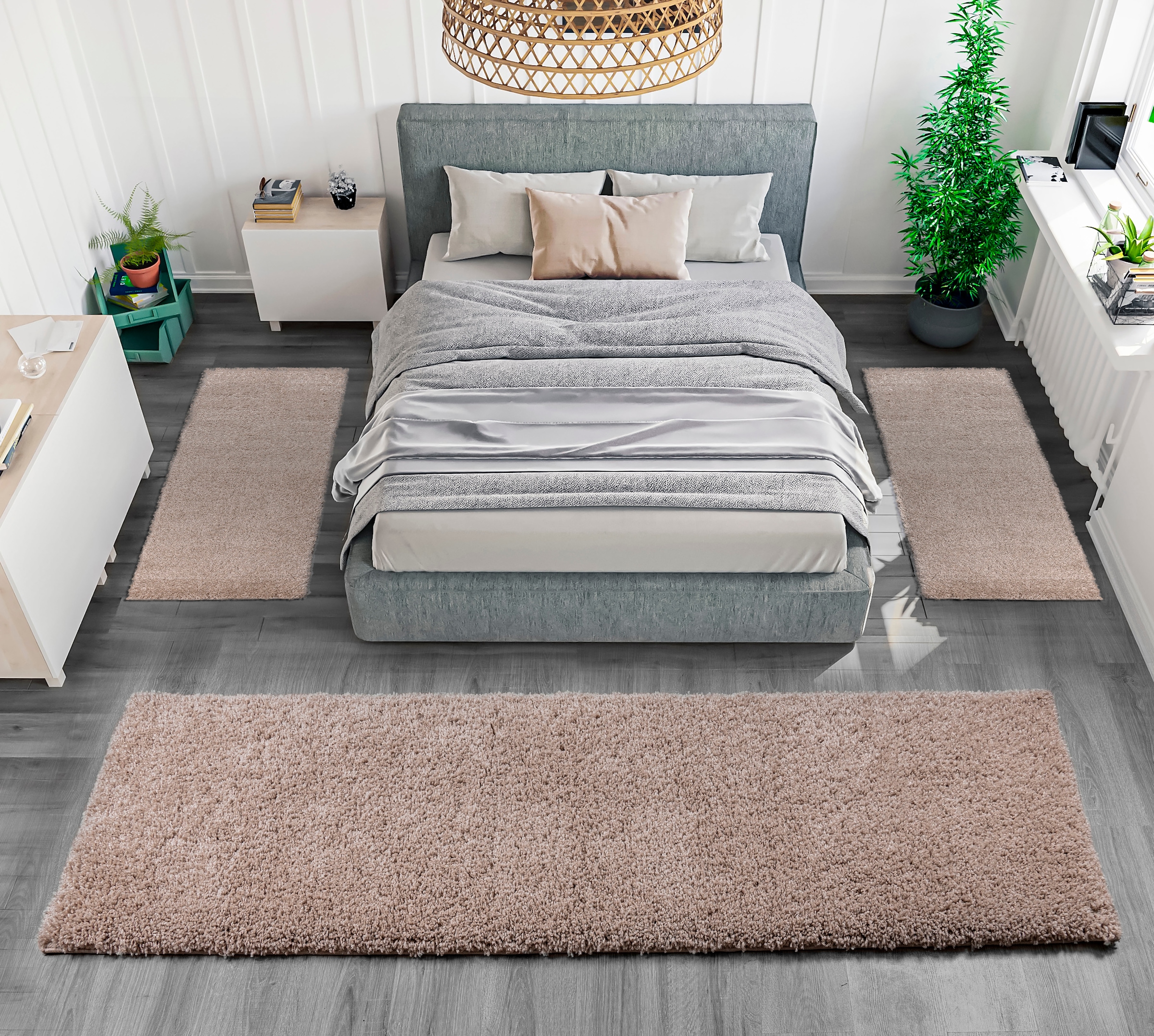 Bruno Banani Bettumrandung »Shaggy Soft« Höhe 30 mm 3 tlg. gewebt, Uni-Farben, besonders weich, Bettvorleger, Läufer-Set