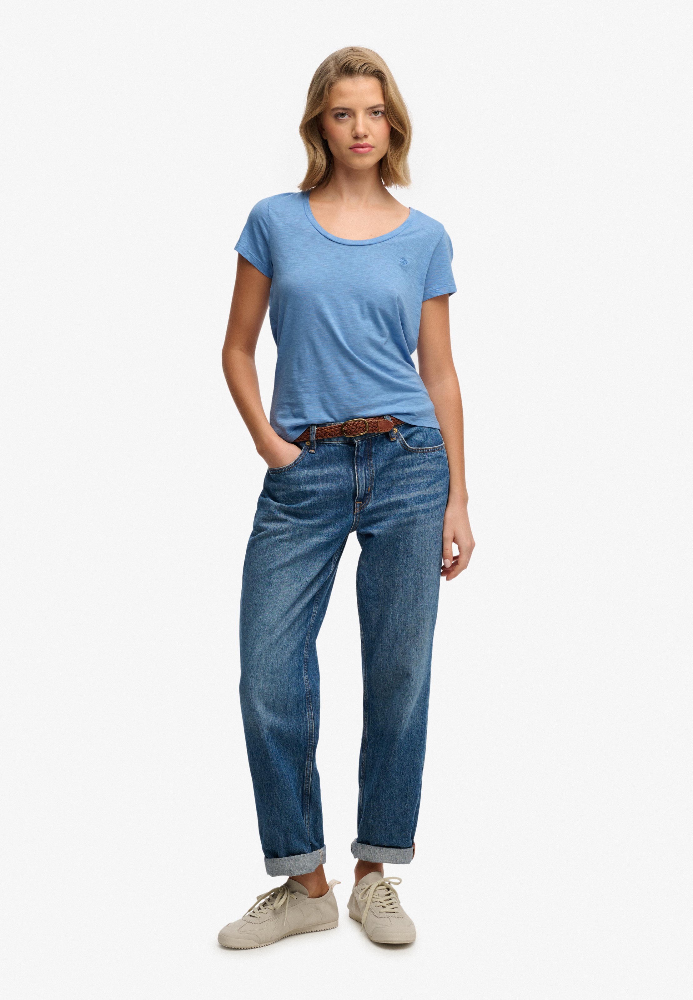 Superdry T-Shirt »STUDIOS SCOOP NECK TEE« Baumwollmischung, regular fit