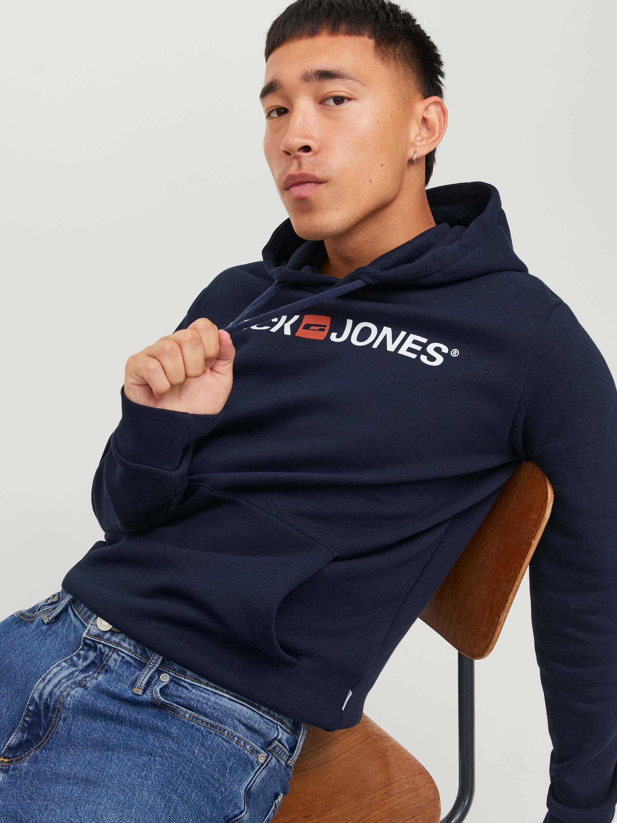 Jack & Jones Sweat à capuche »JJECORP Hoodie mit Logo und hohem Tragekomfort«, bedruckt, casual, regular fit, Baumwollmischung, Rundhals
