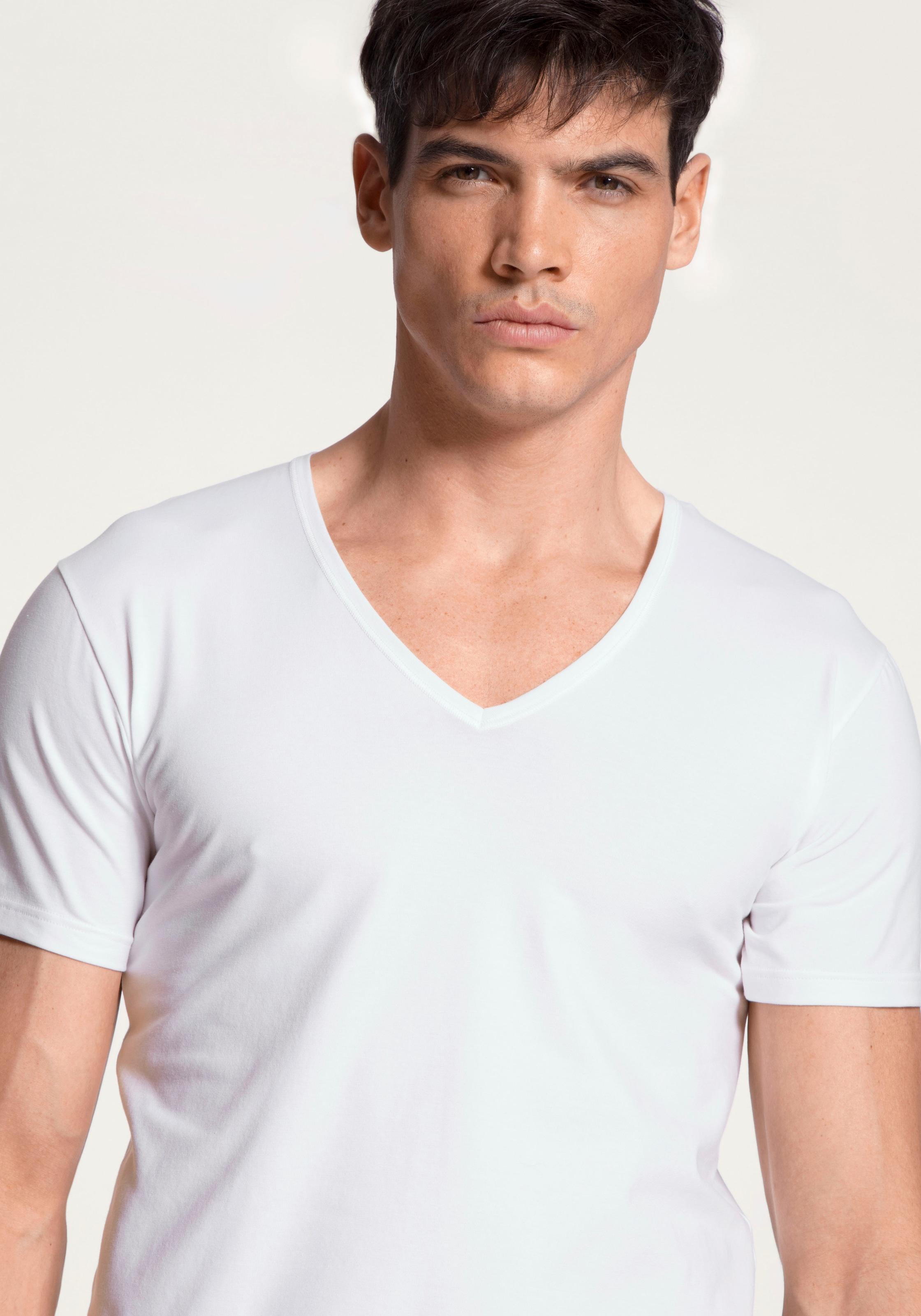 CALIDA T-Shirt »Cotton Code« V-Ausschnitt, formstabiler Single Jersey, elastisch, Kurzarm