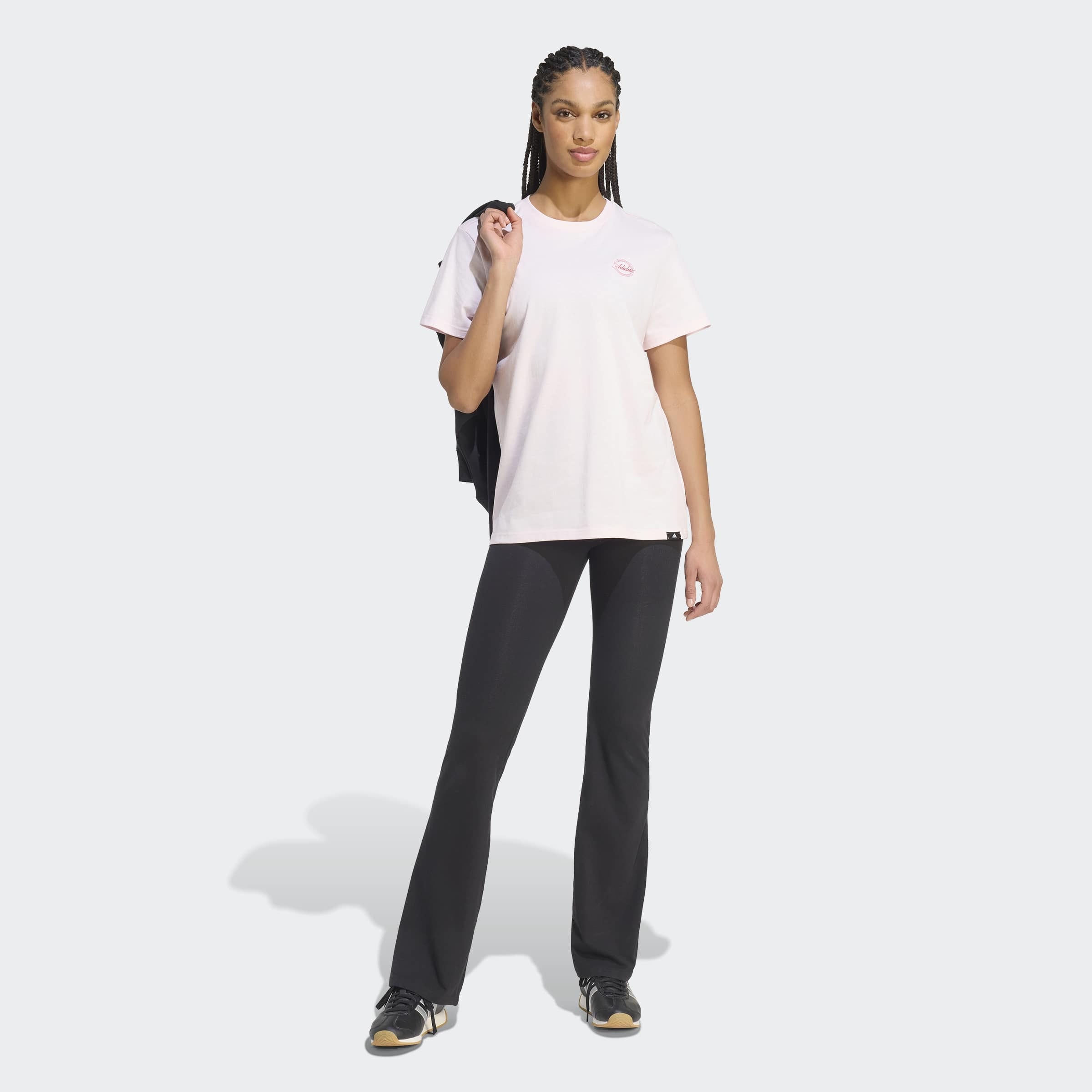 adidas Sportswear T-shirt »TRAVEL GRAFIK ; LOCKER GESCHNITTEN«