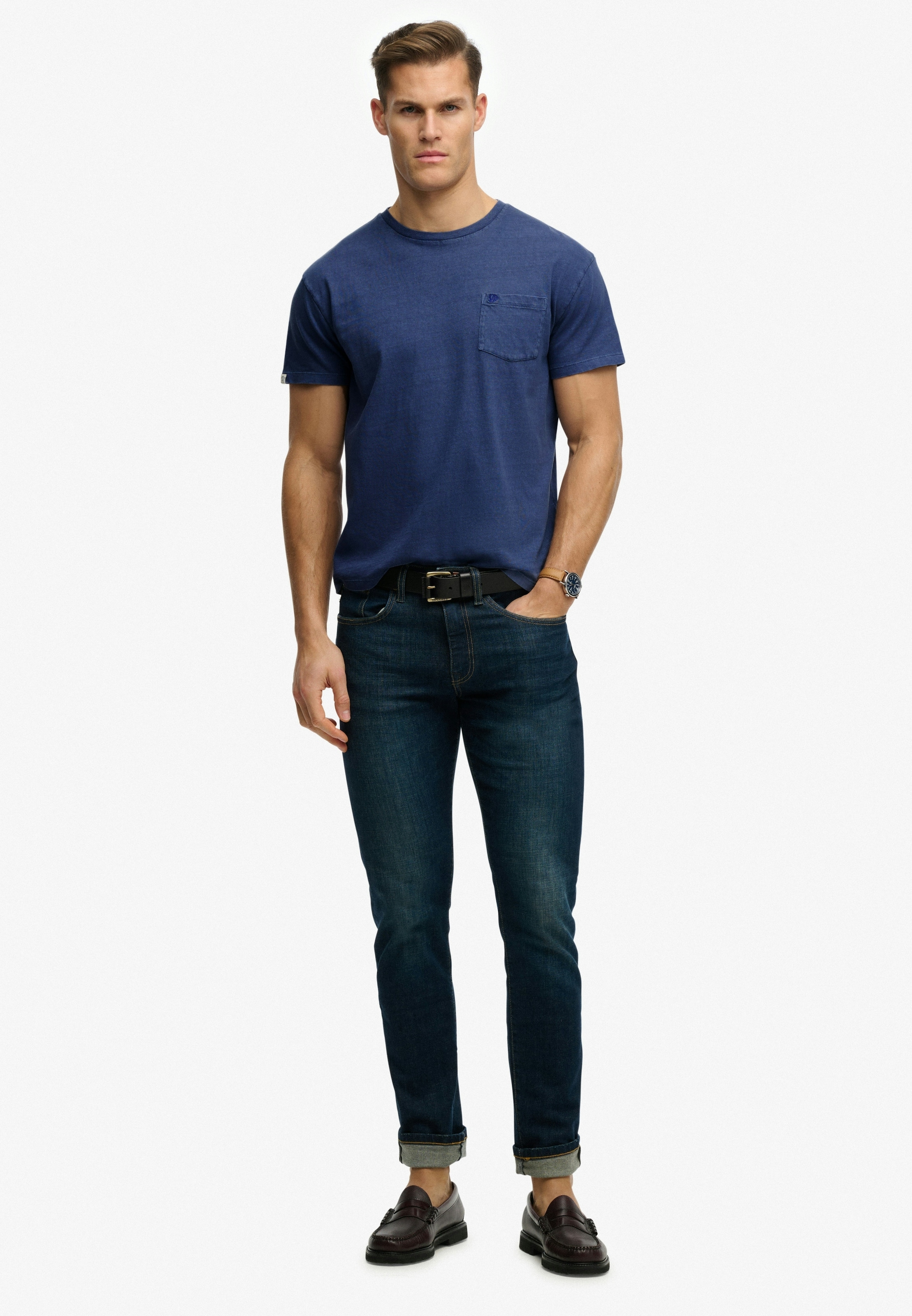 Superdry »COTTON CLASSIC LINEN PKT TEE« Mélange de coton, coupe décontractée en mélange coton-lin léger et aéré