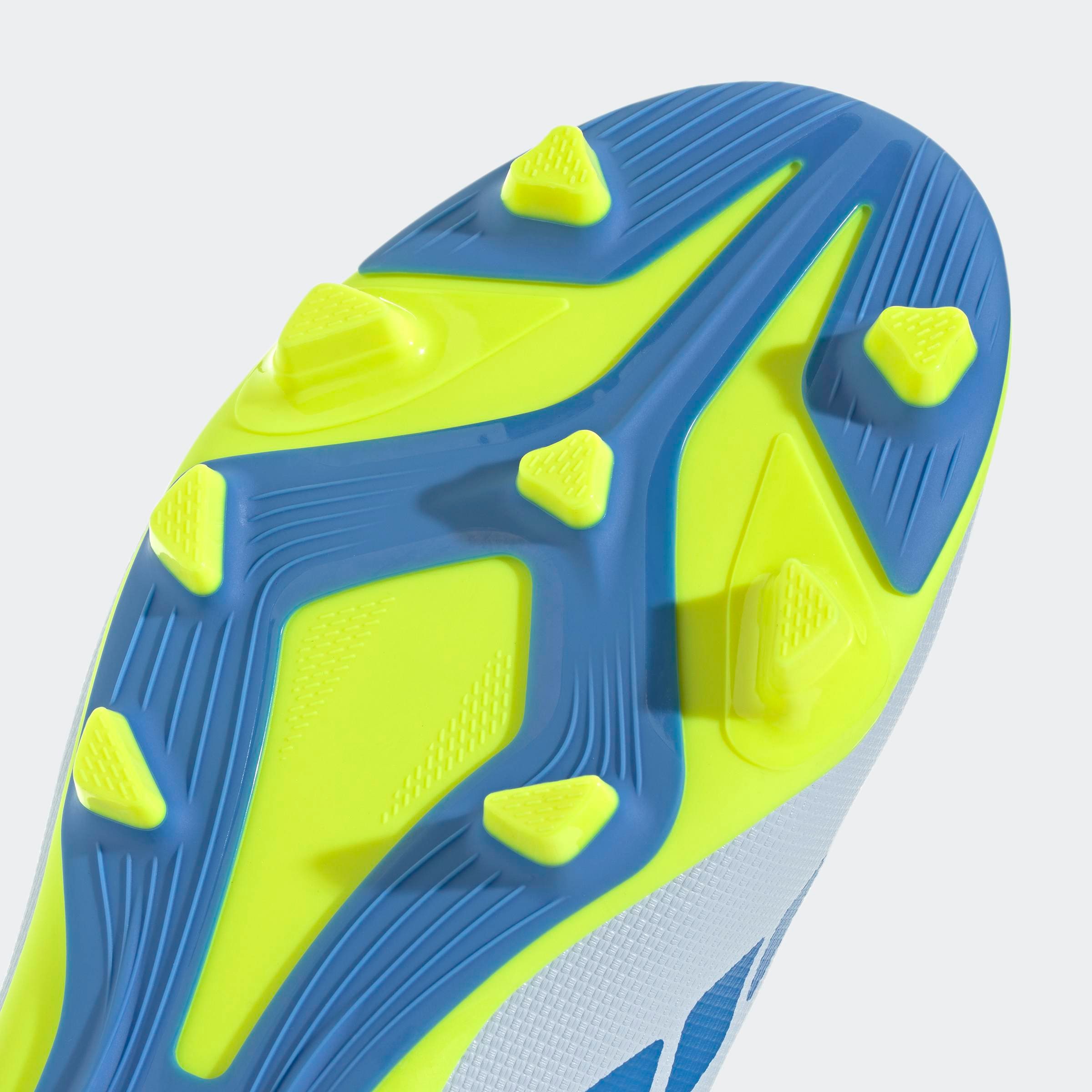 adidas Performance Chaussure de football »PREDATOR CLUB FIRM GROUND/MULTI GROUND KIDS«  für viele verschiedene Böden geeignet, für Jugendliche & Kinder