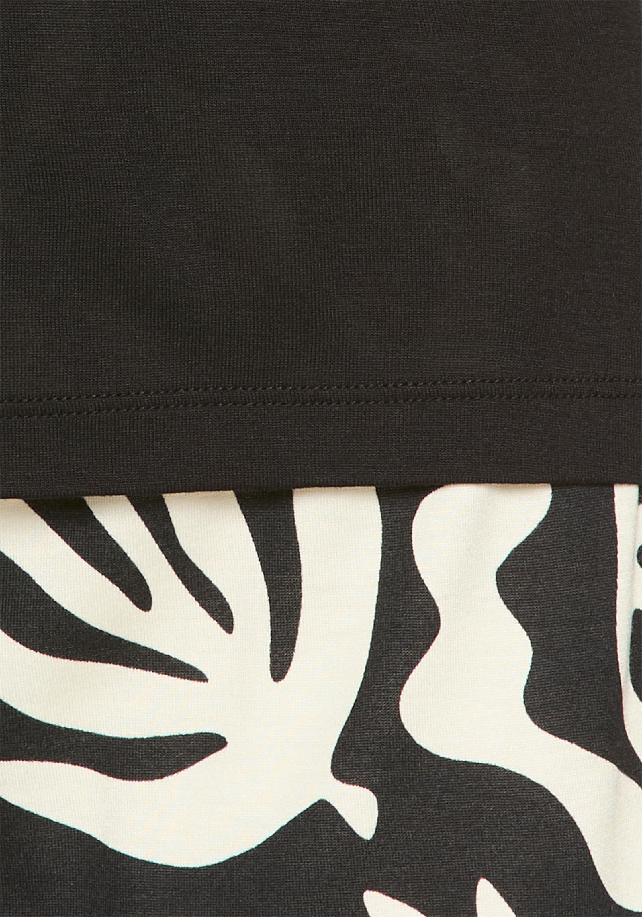 French Connection Shorty Ensemble, 2 im zeitlosen Schwarz-Weiss-Look