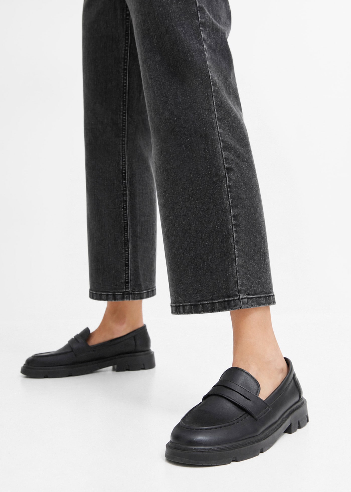 bonprix Weite Jeans mit Mid Waist, Loose Fit