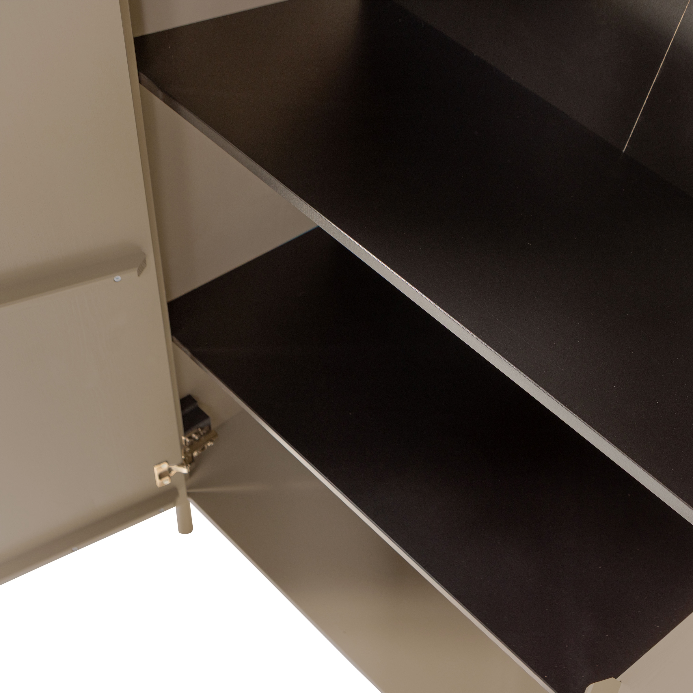 WOOOD Highboard »Gunnar FSC®-Mix Massivkiefer mit Dämpfung Funktion, 85 x 39 x 135 cm« Abgerundete Ecken, Tragkraft 15 kg pro Einlegeboden,sichtbare Maserung