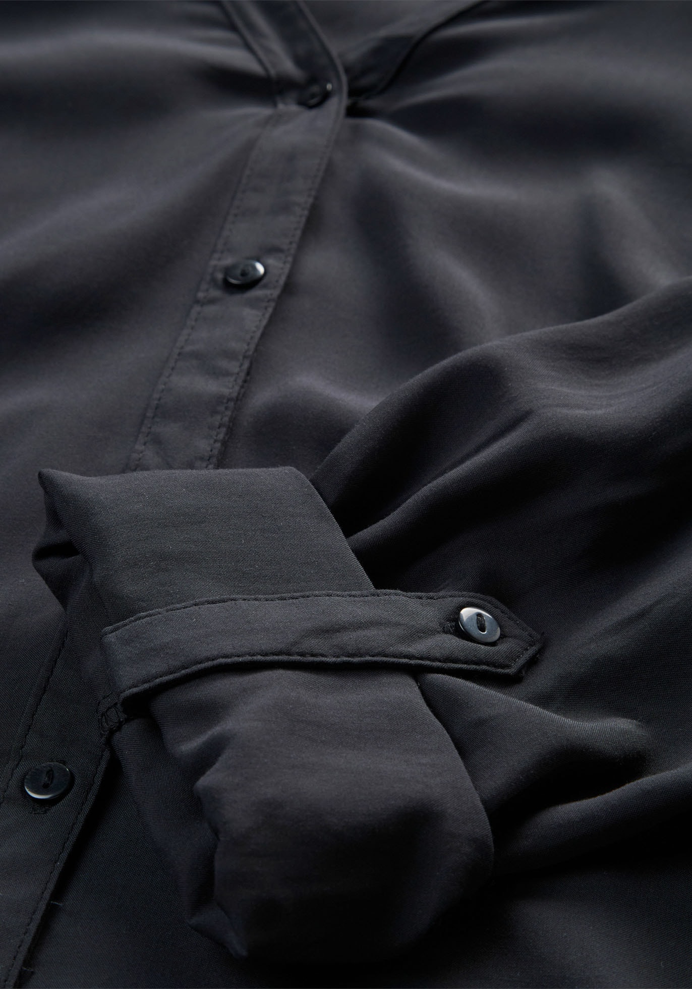 bonprix Blouse à manches longues figurumspielende Passform, für Casualmode, aus Viskose