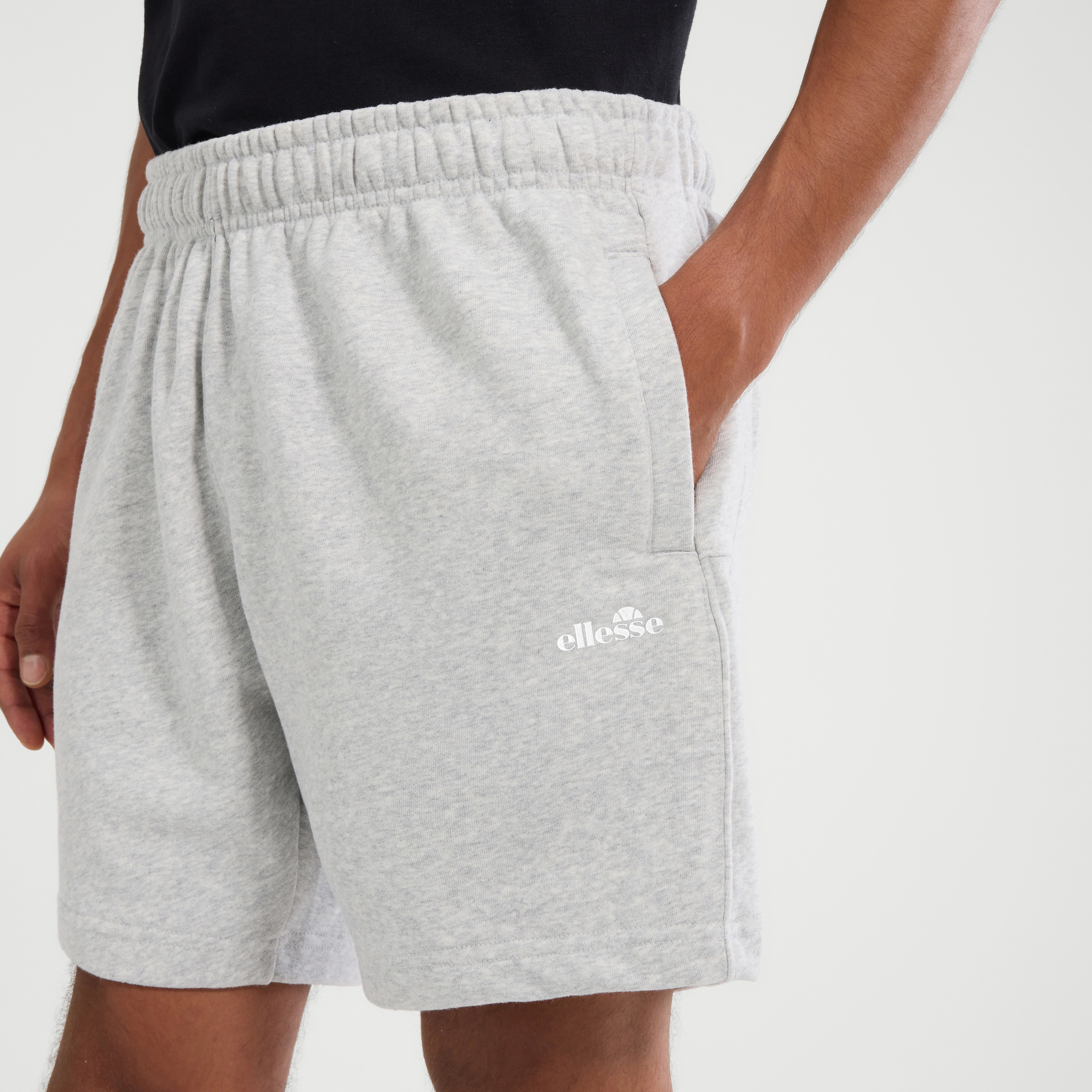Ellesse Sweatshorts »ZANICA SHORT«  Convient aux adultes, style sportif